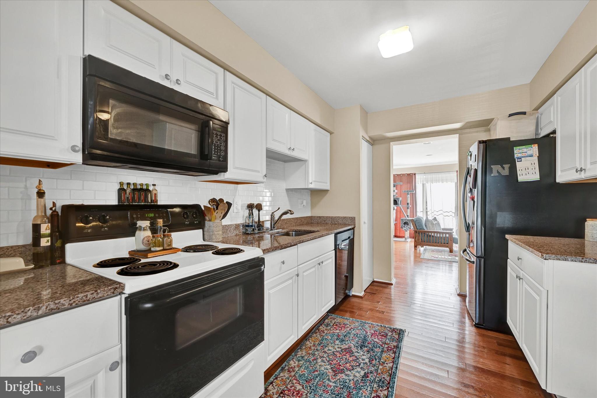 VILLAGE OAKS - Residential Lease