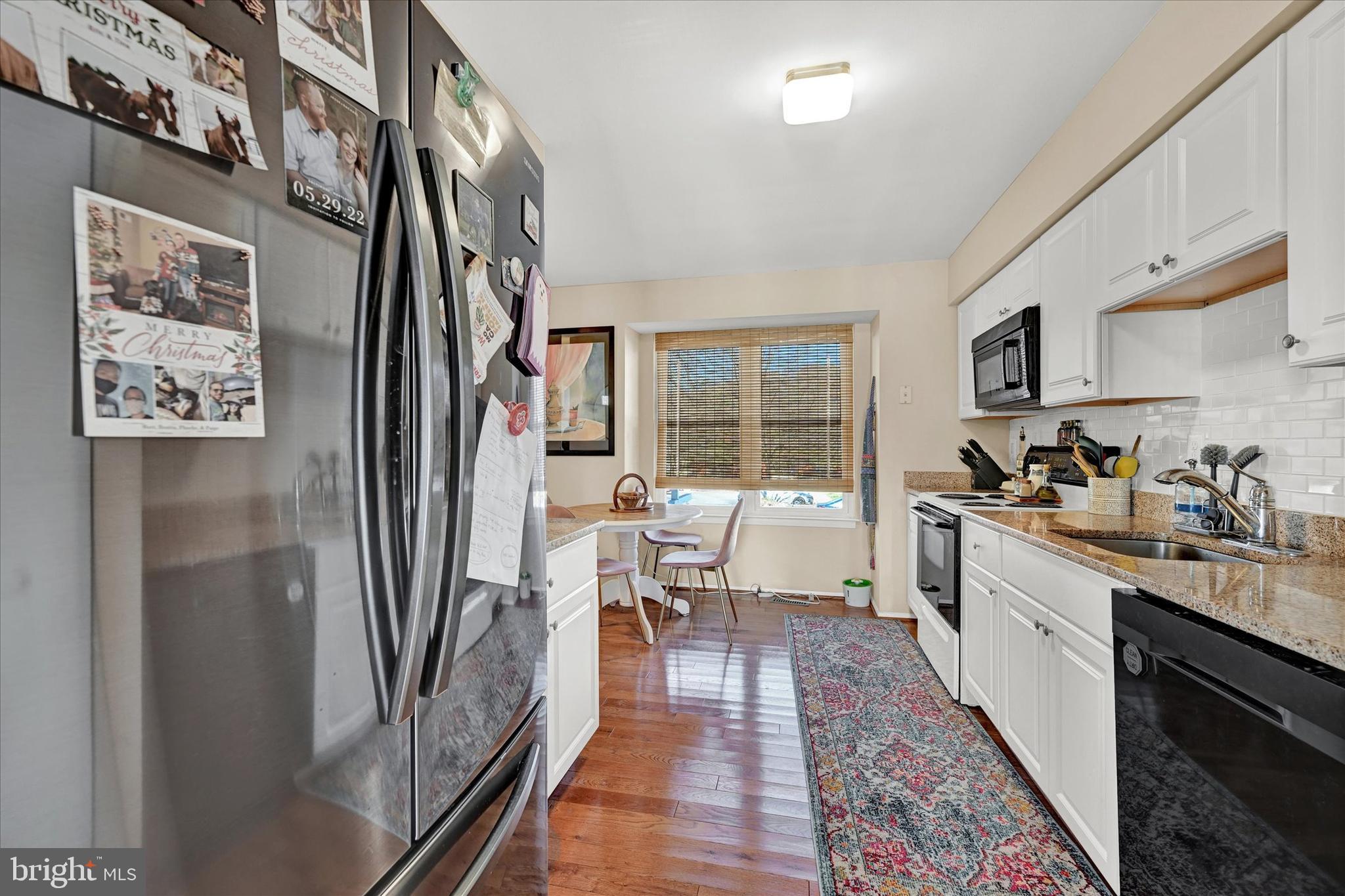 VILLAGE OAKS - Residential Lease