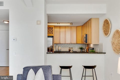 Condo For Rent - 111 S 15th Street #2208<br/> PHILADELPHIA, PA 19102