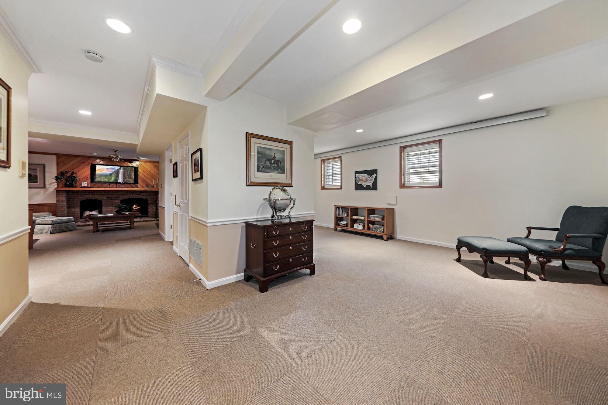 RIVER FALLS - Residential