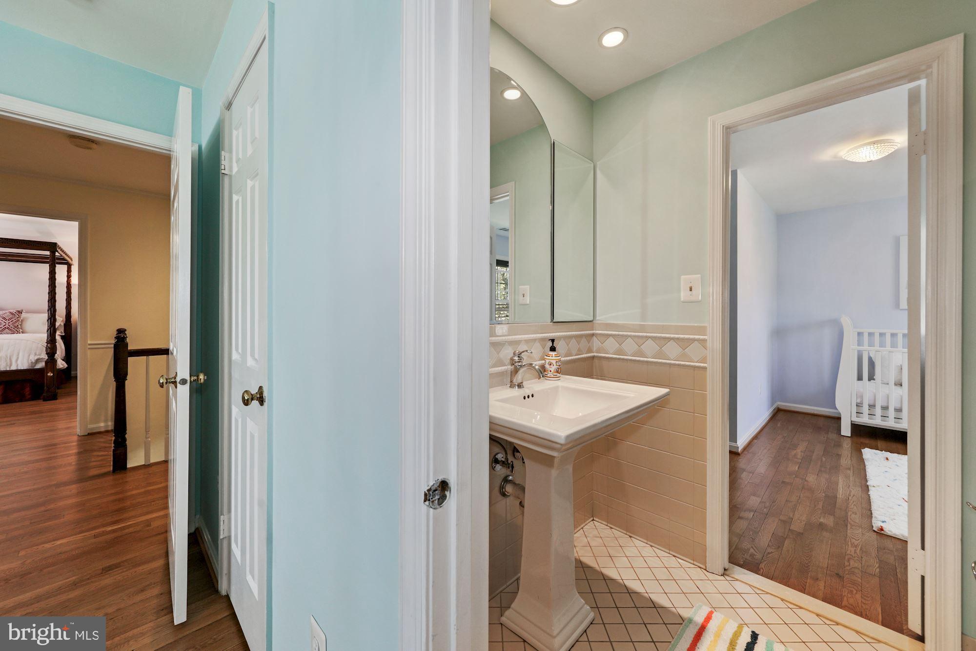 RIVER FALLS - Residential