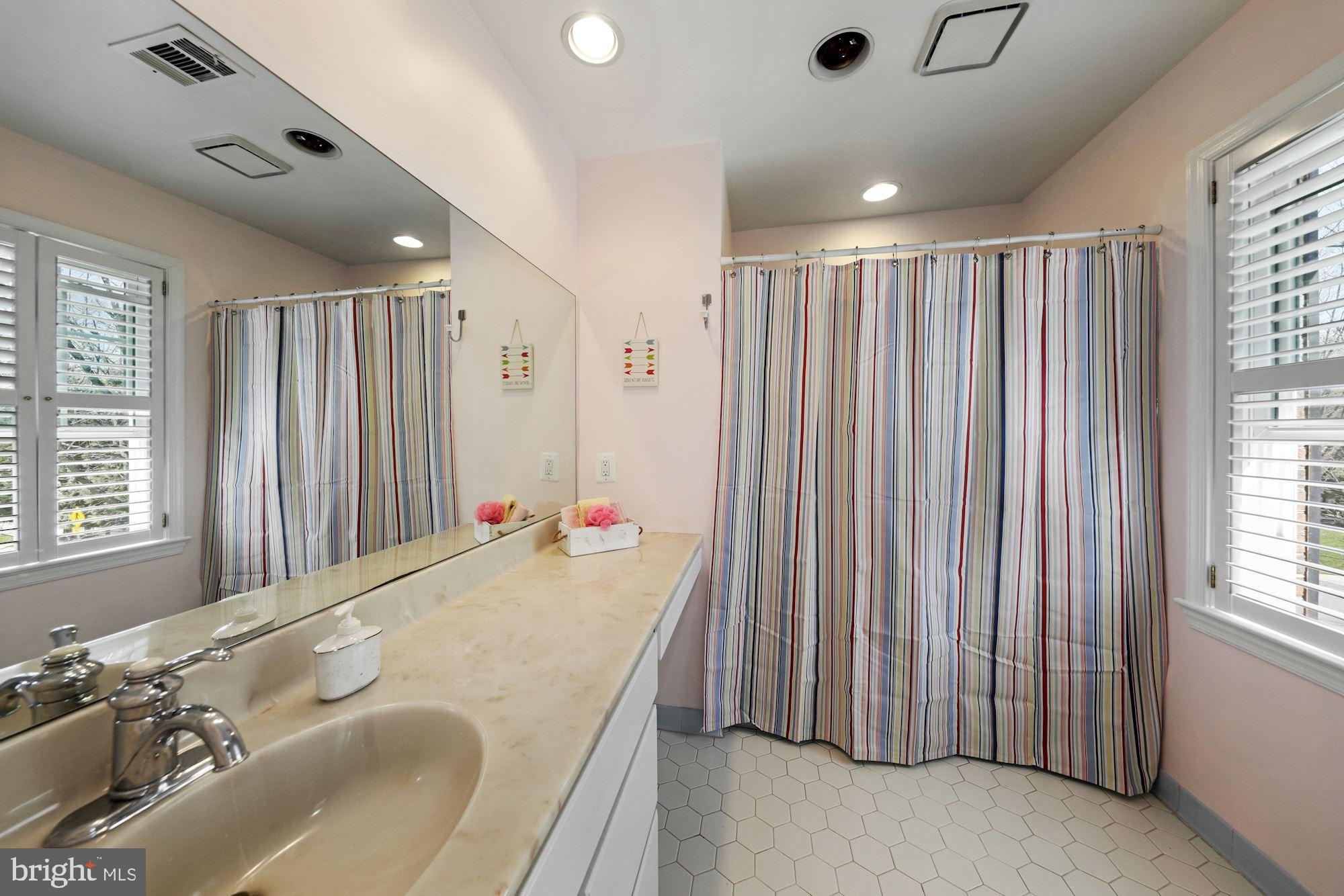 RIVER FALLS - Residential