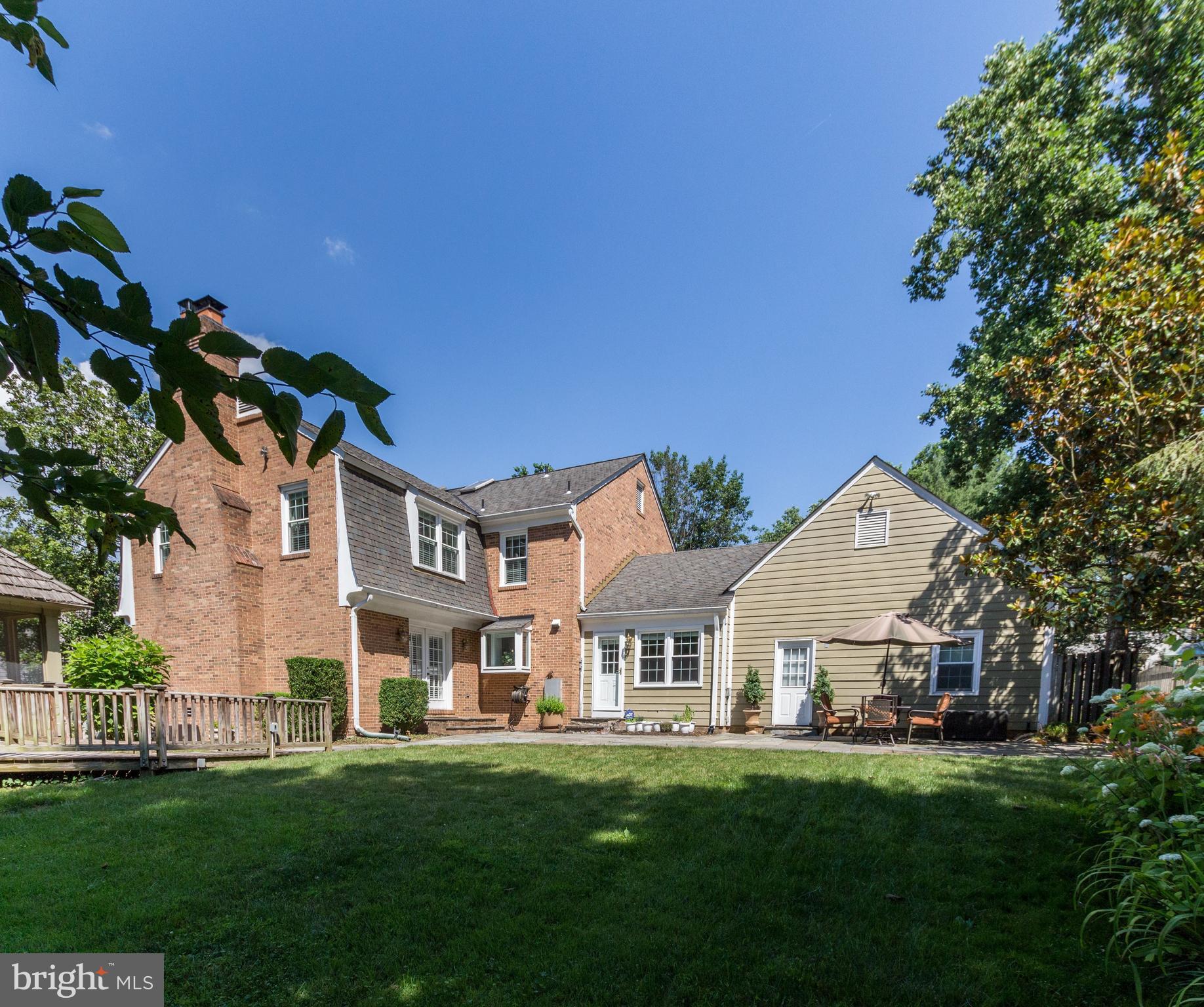 RIVER FALLS - Residential