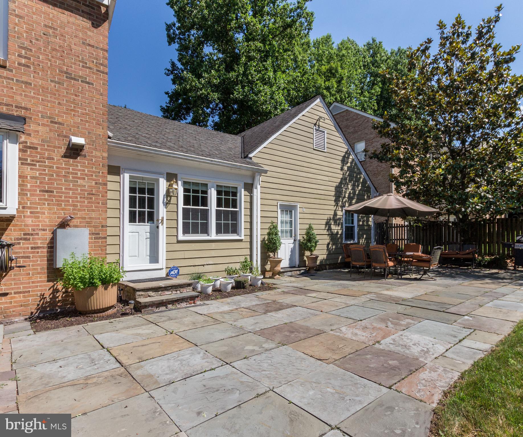 RIVER FALLS - Residential