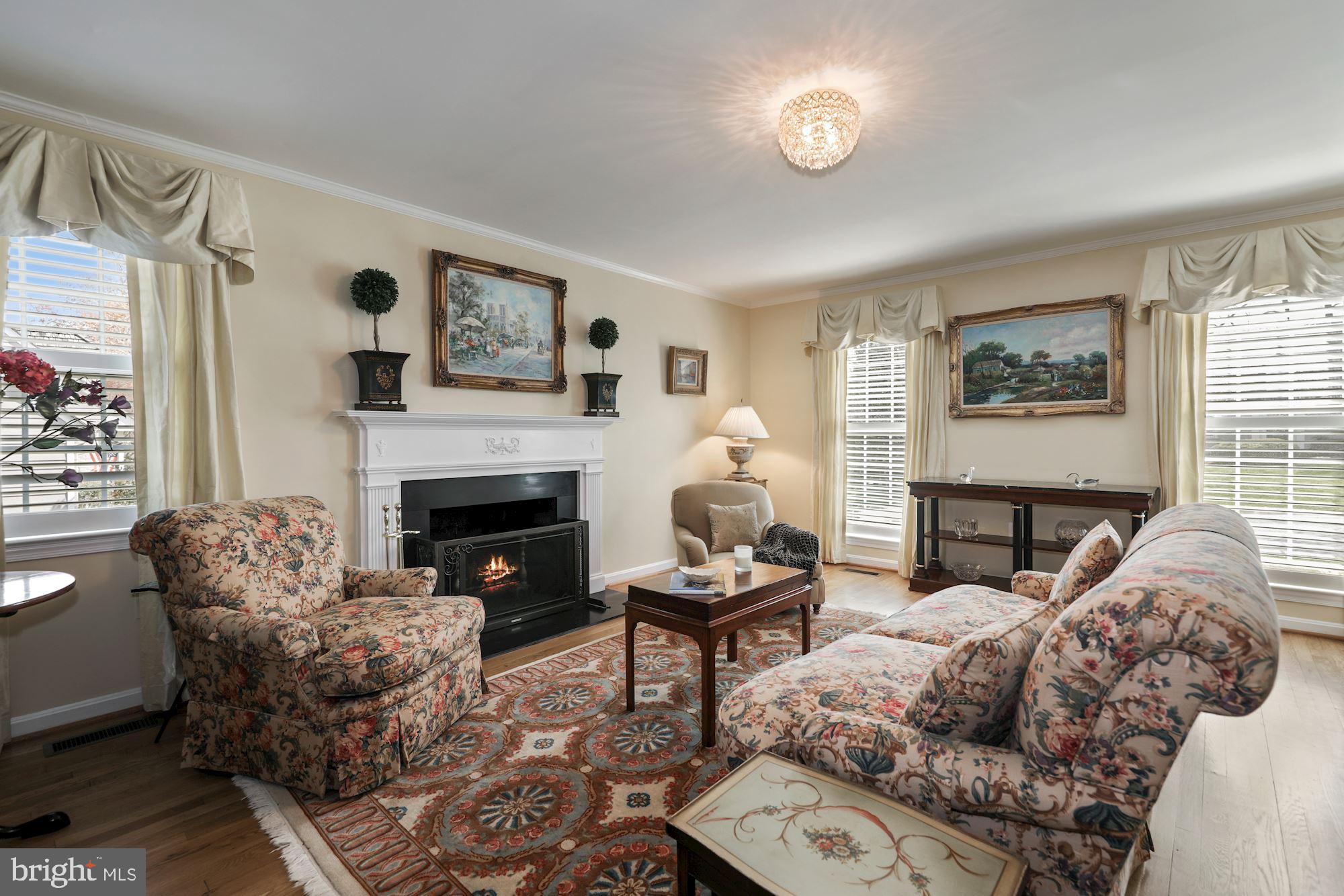 RIVER FALLS - Residential