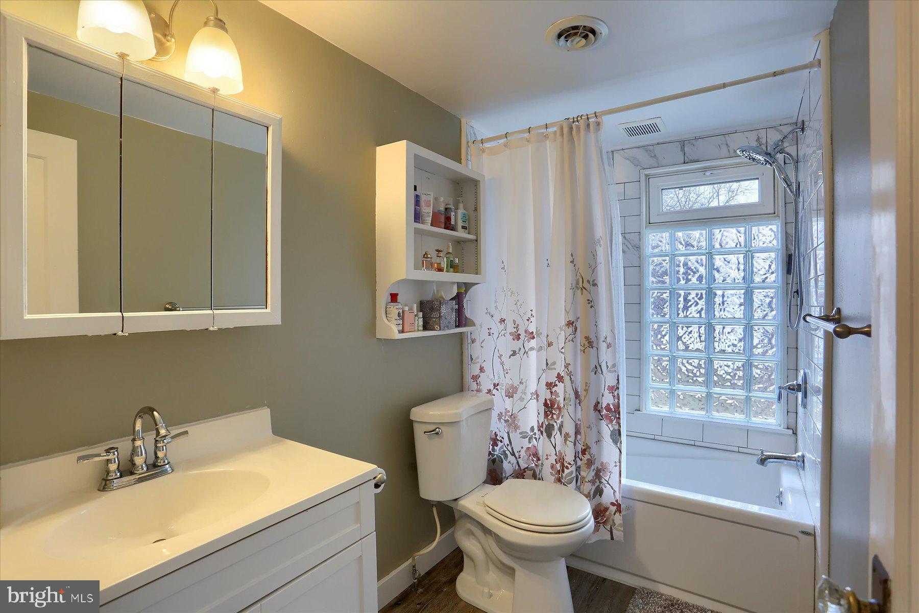 CAMP HILL BOROUGH - Residential