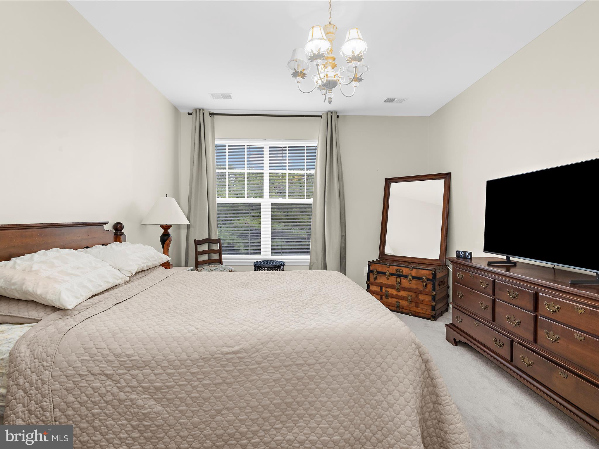 DEEP HARBOUR - Residential