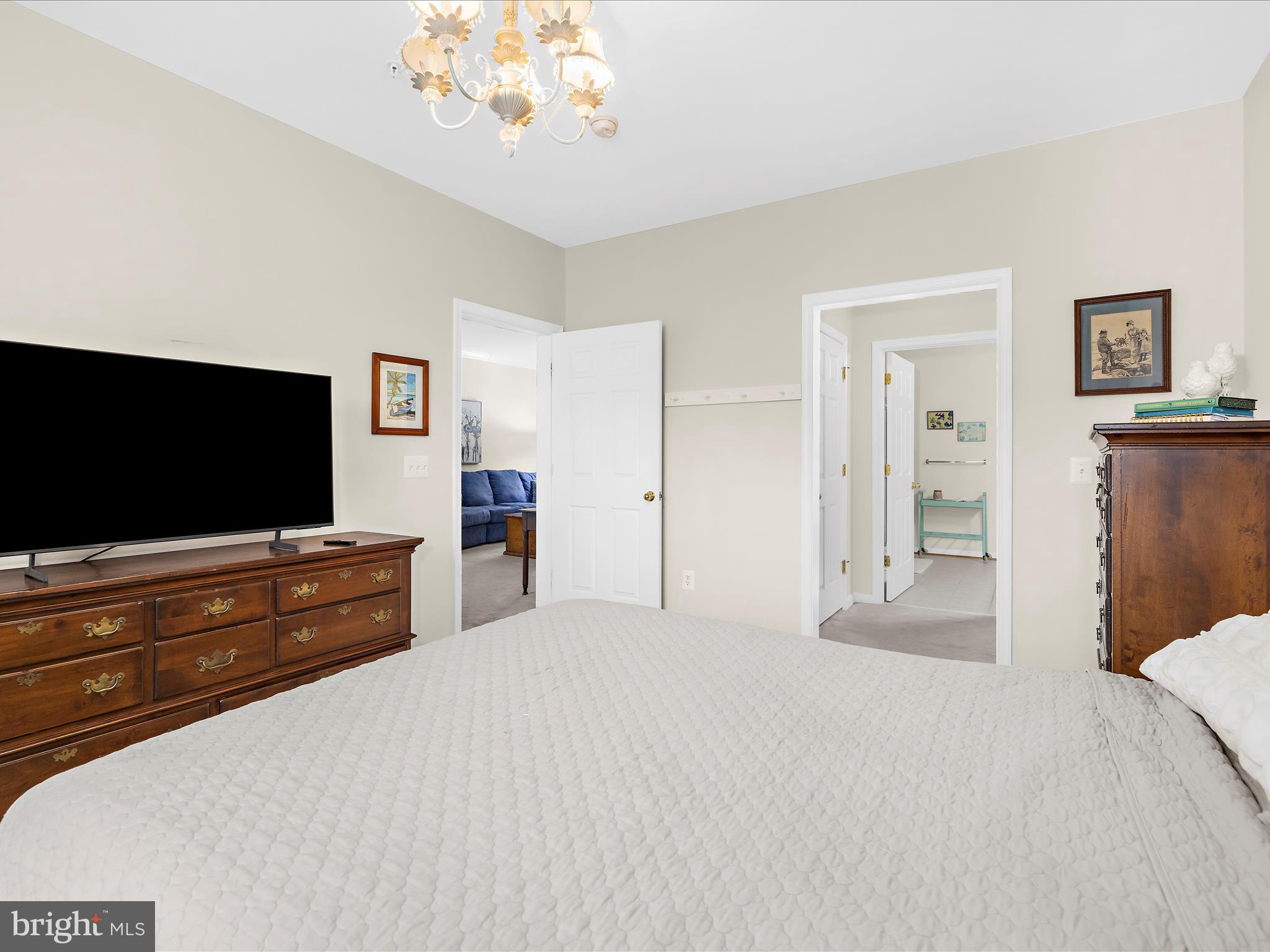 DEEP HARBOUR - Residential