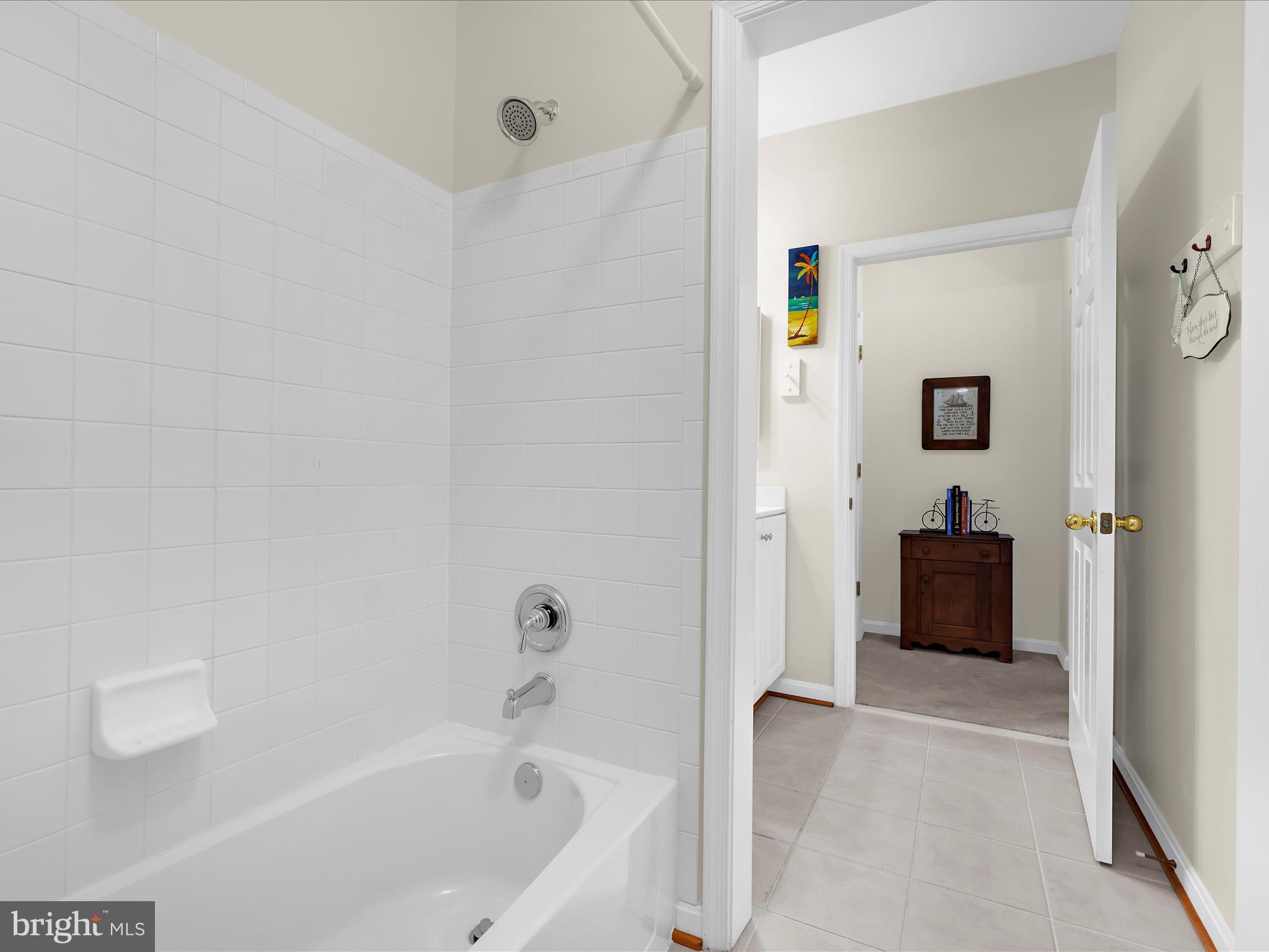 DEEP HARBOUR - Residential