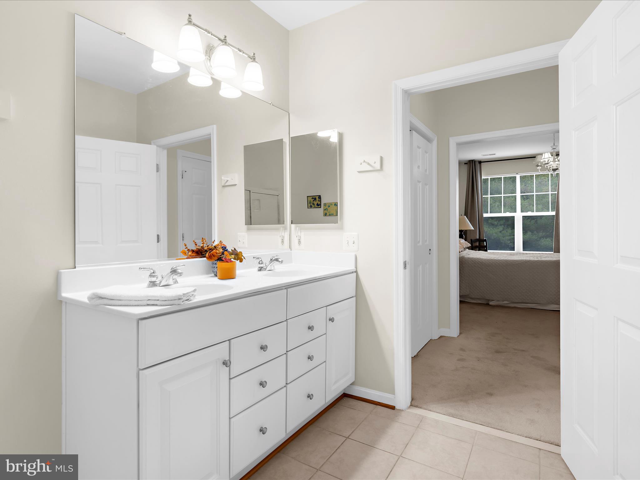 DEEP HARBOUR - Residential