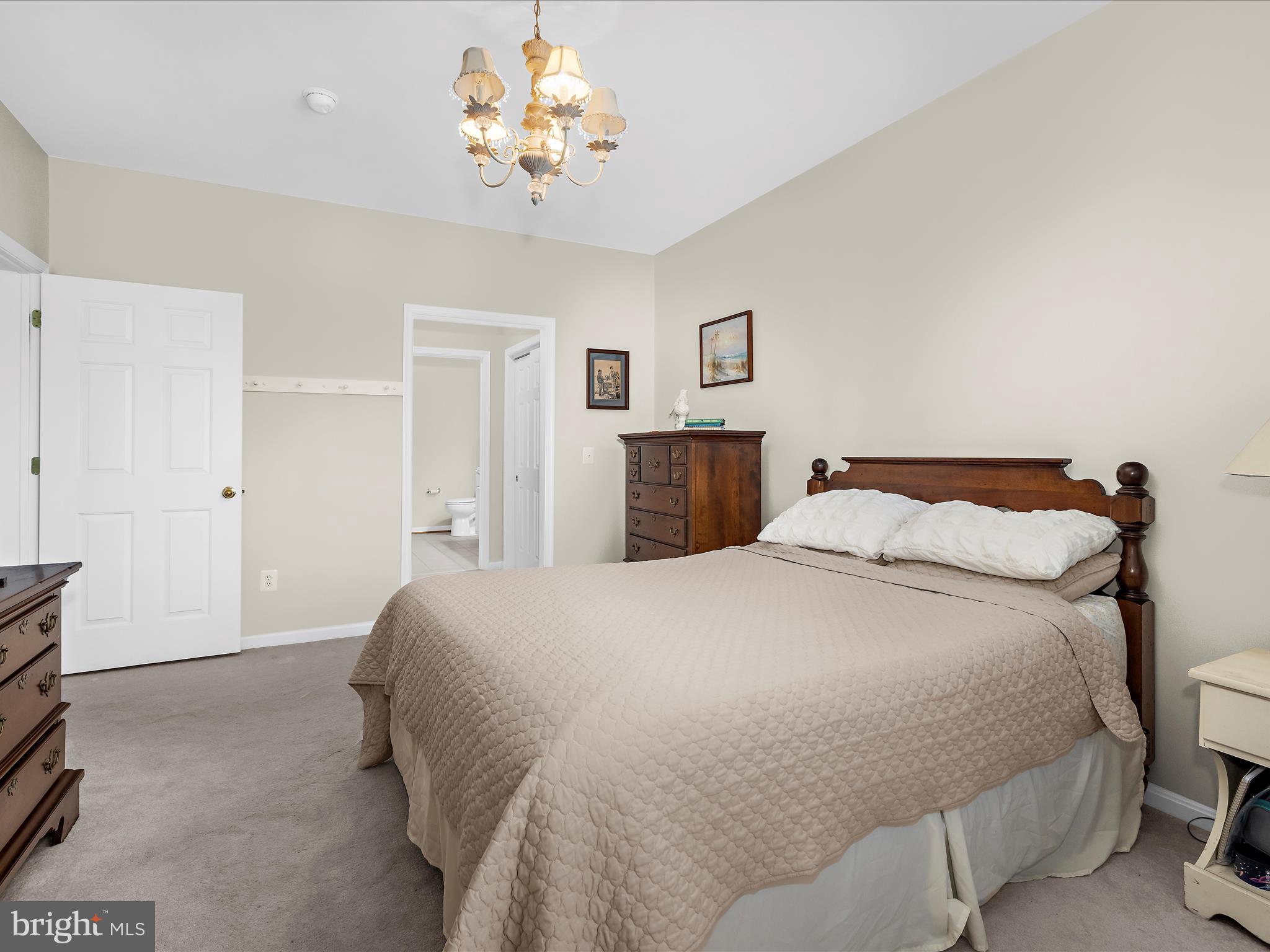 DEEP HARBOUR - Residential