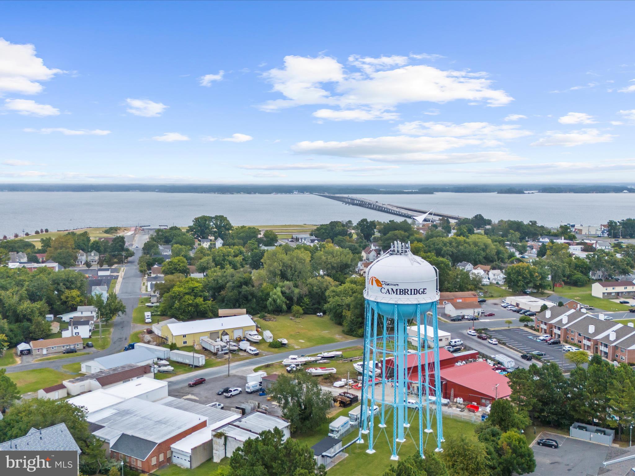 DEEP HARBOUR - Residential