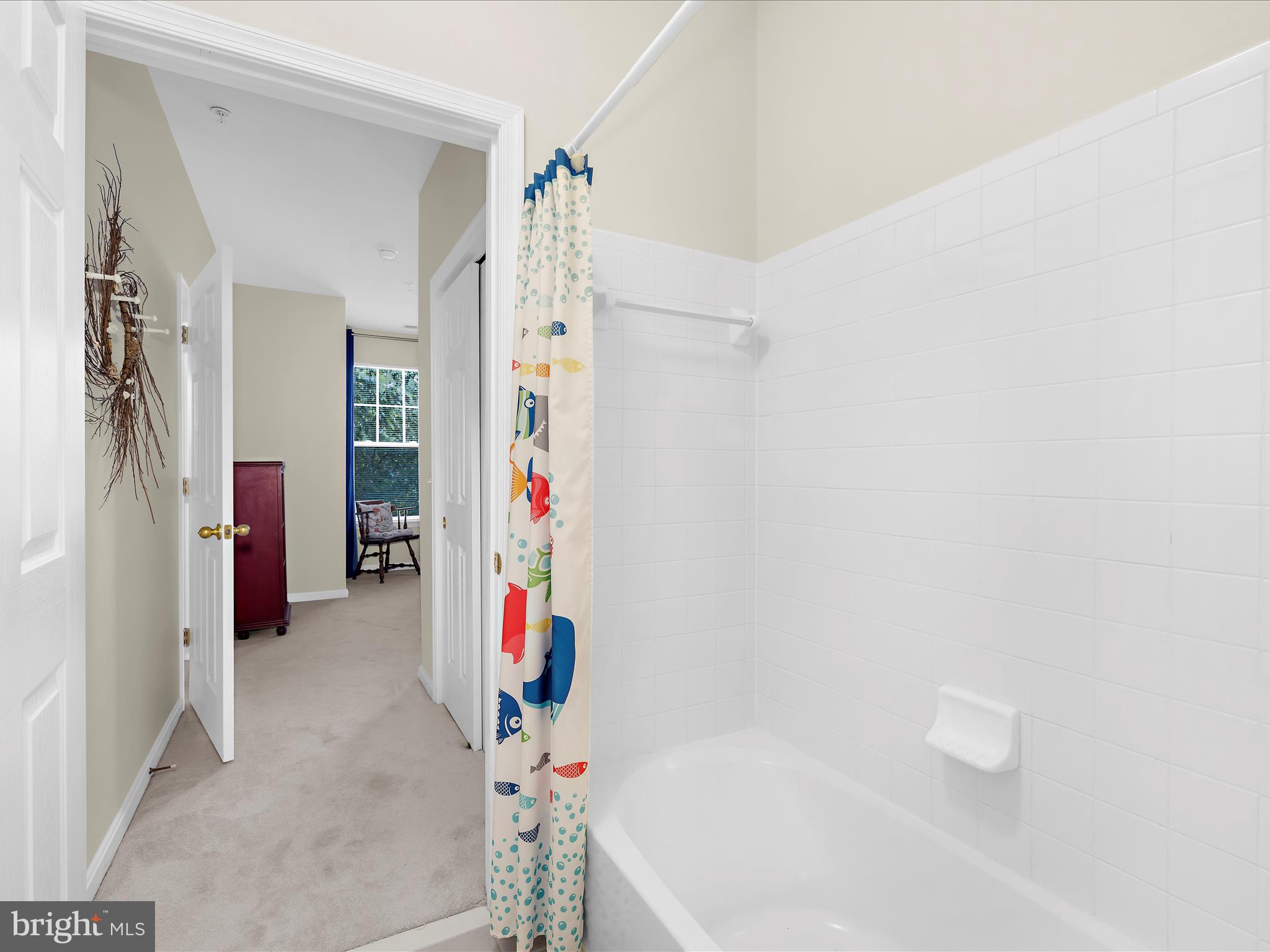 DEEP HARBOUR - Residential