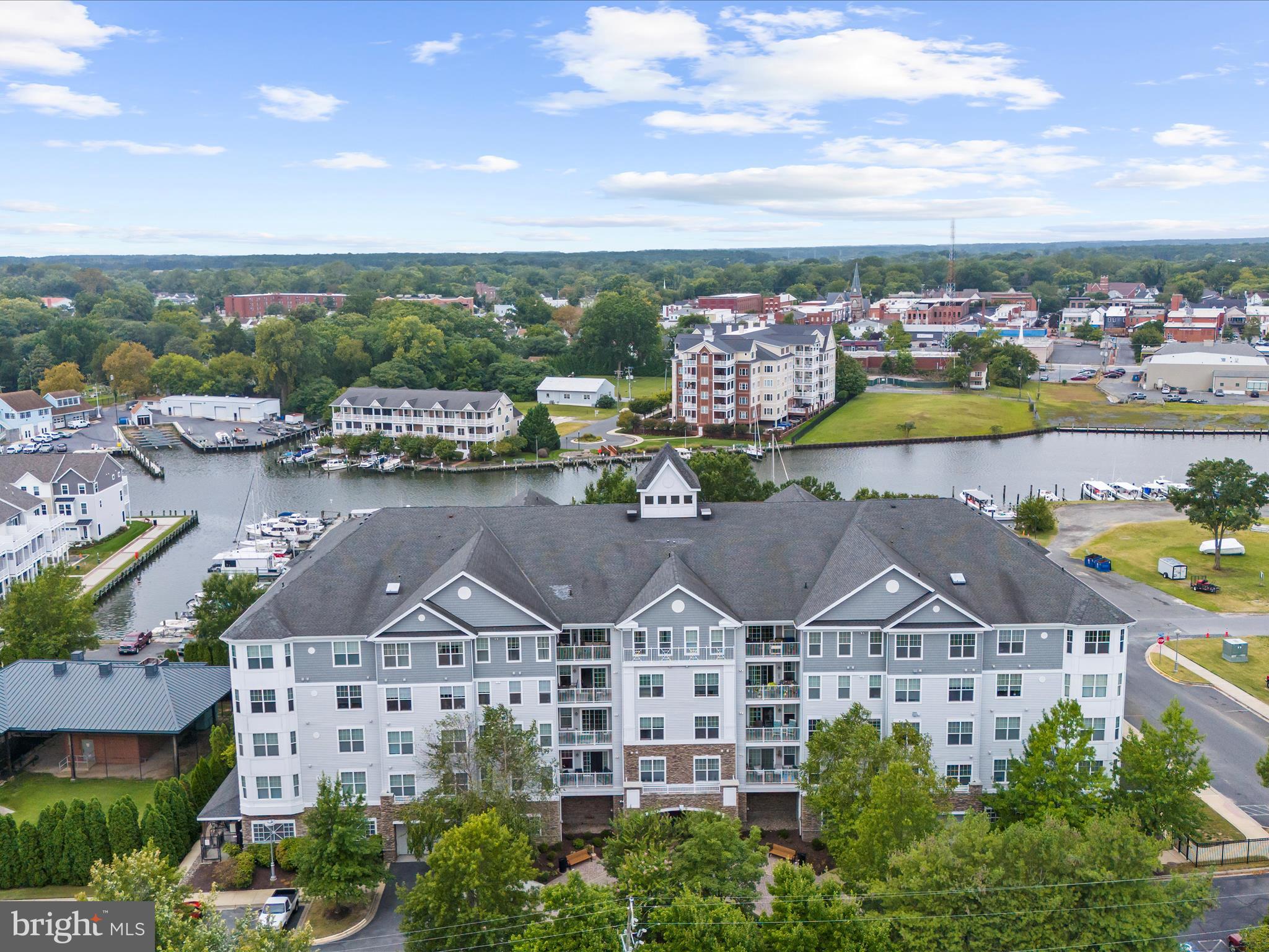 700 CATTAIL COVE 202