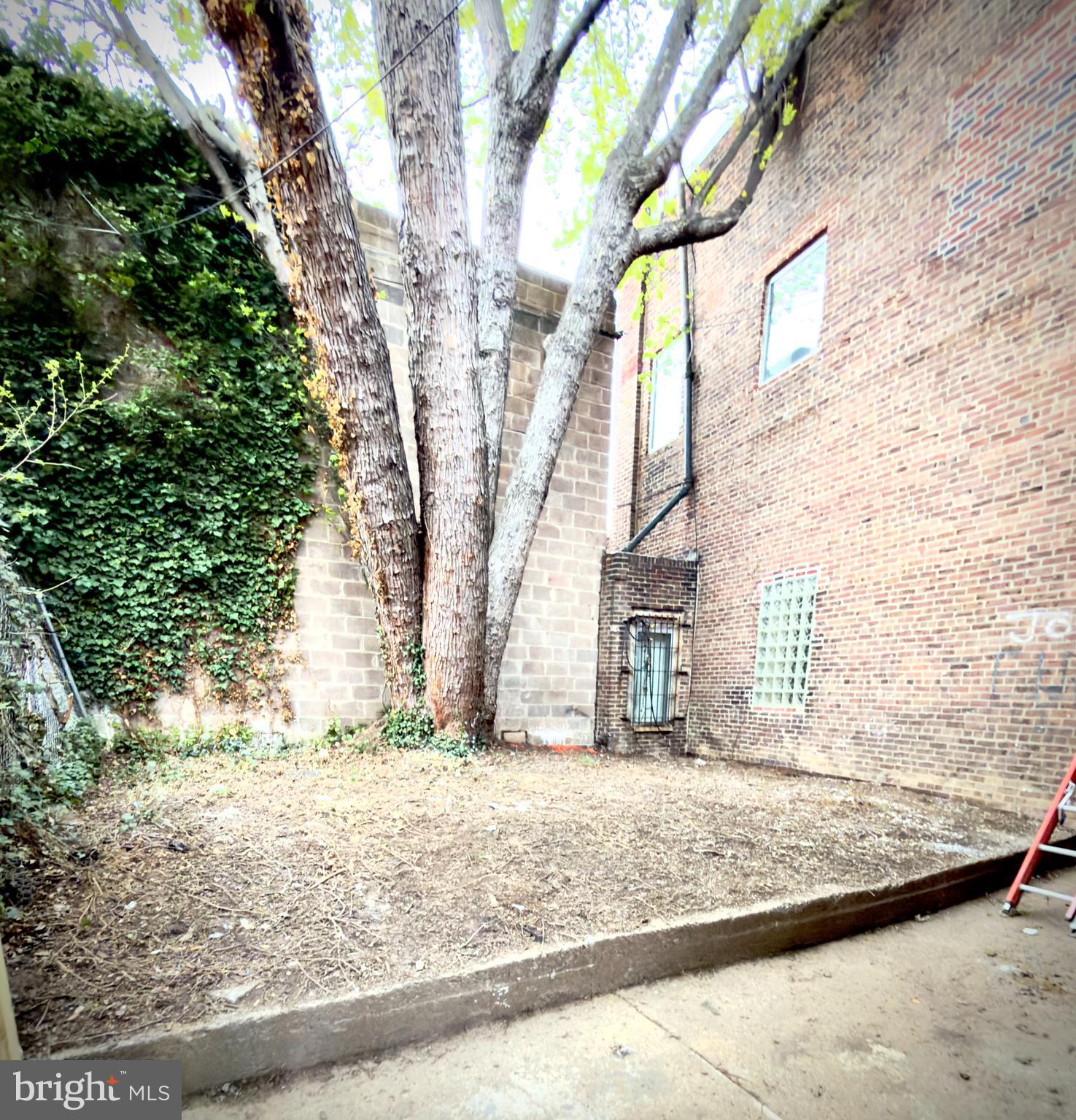 FRANKFORD - Residential Income