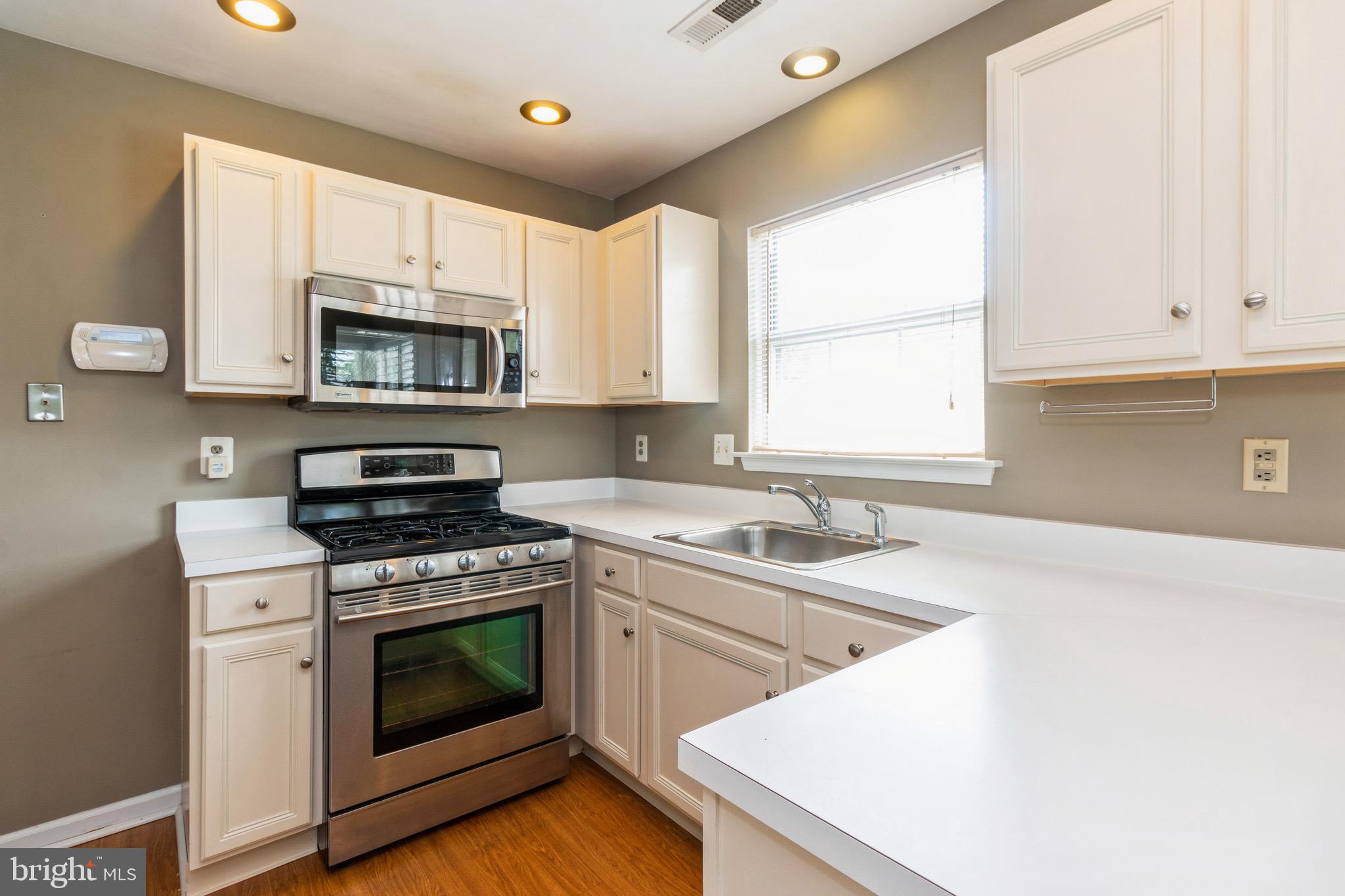 BROOKSTONE - Residential