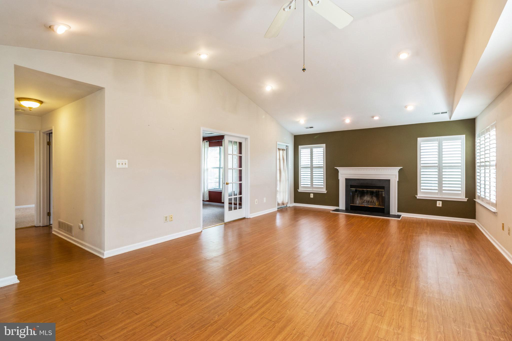 BROOKSTONE - Residential