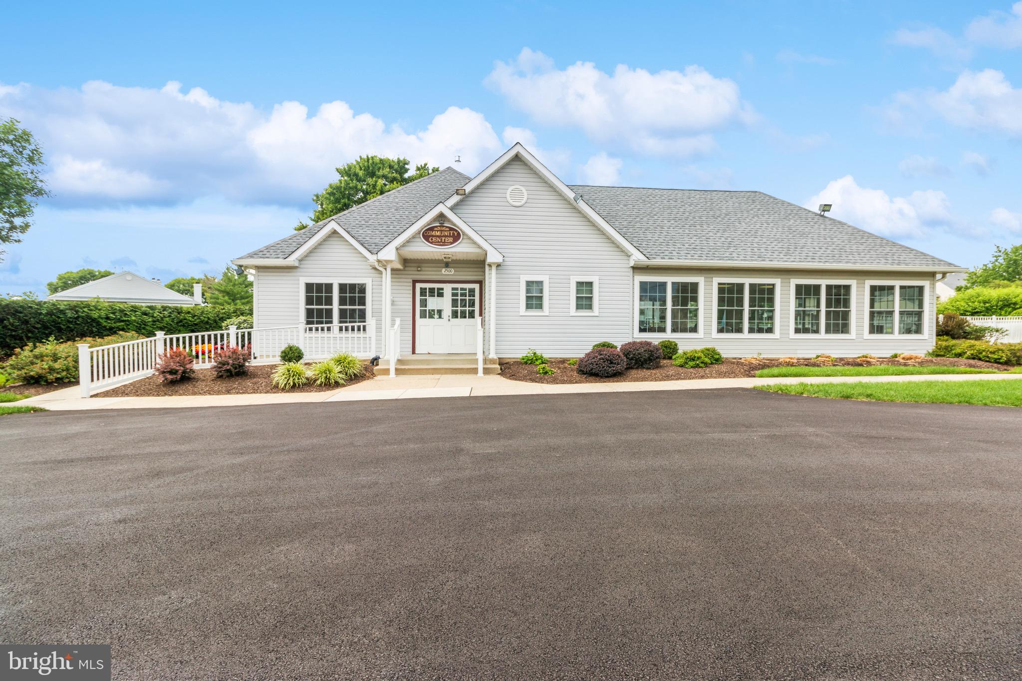 BROOKSTONE - Residential