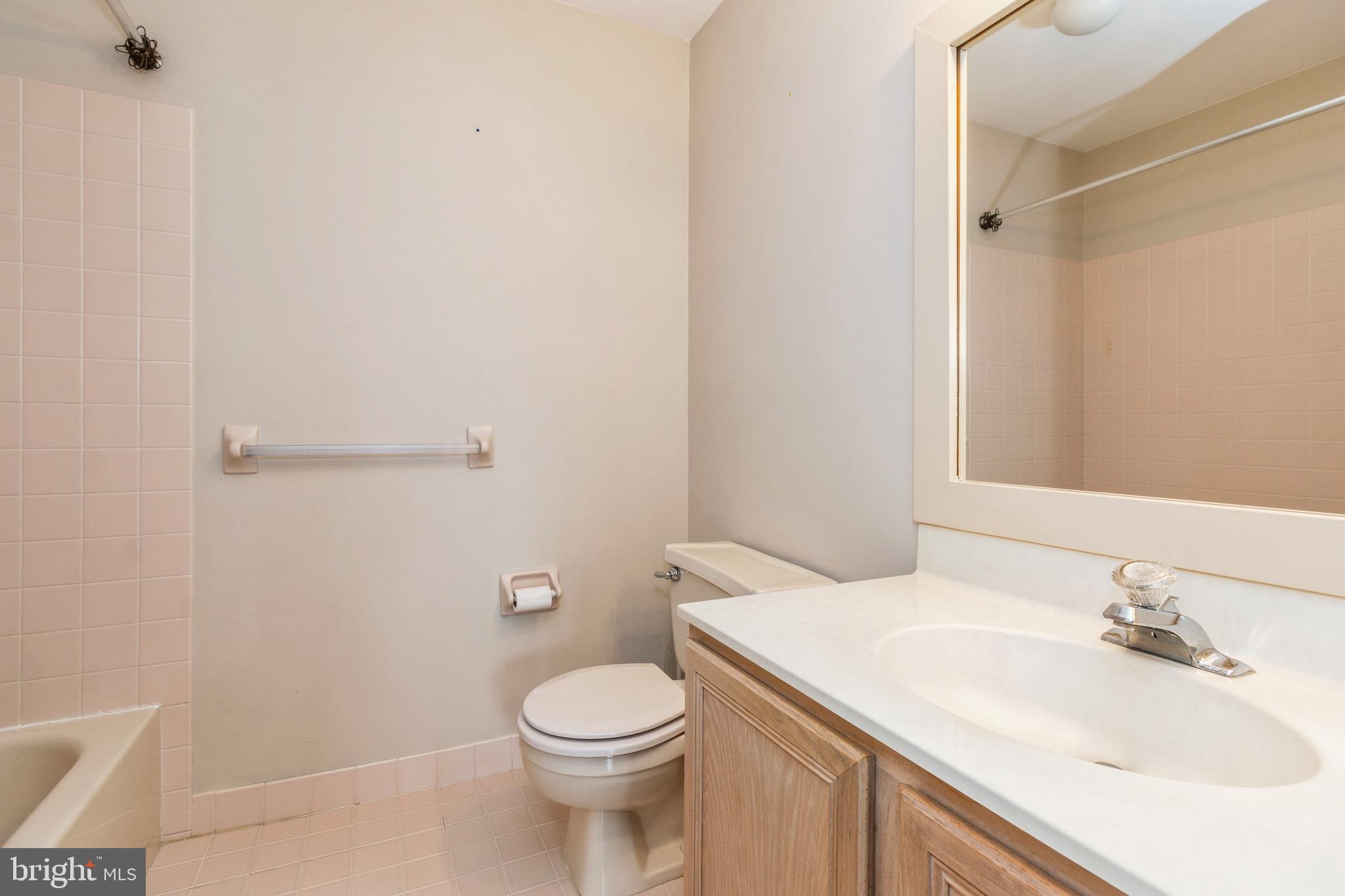 BROOKSTONE - Residential