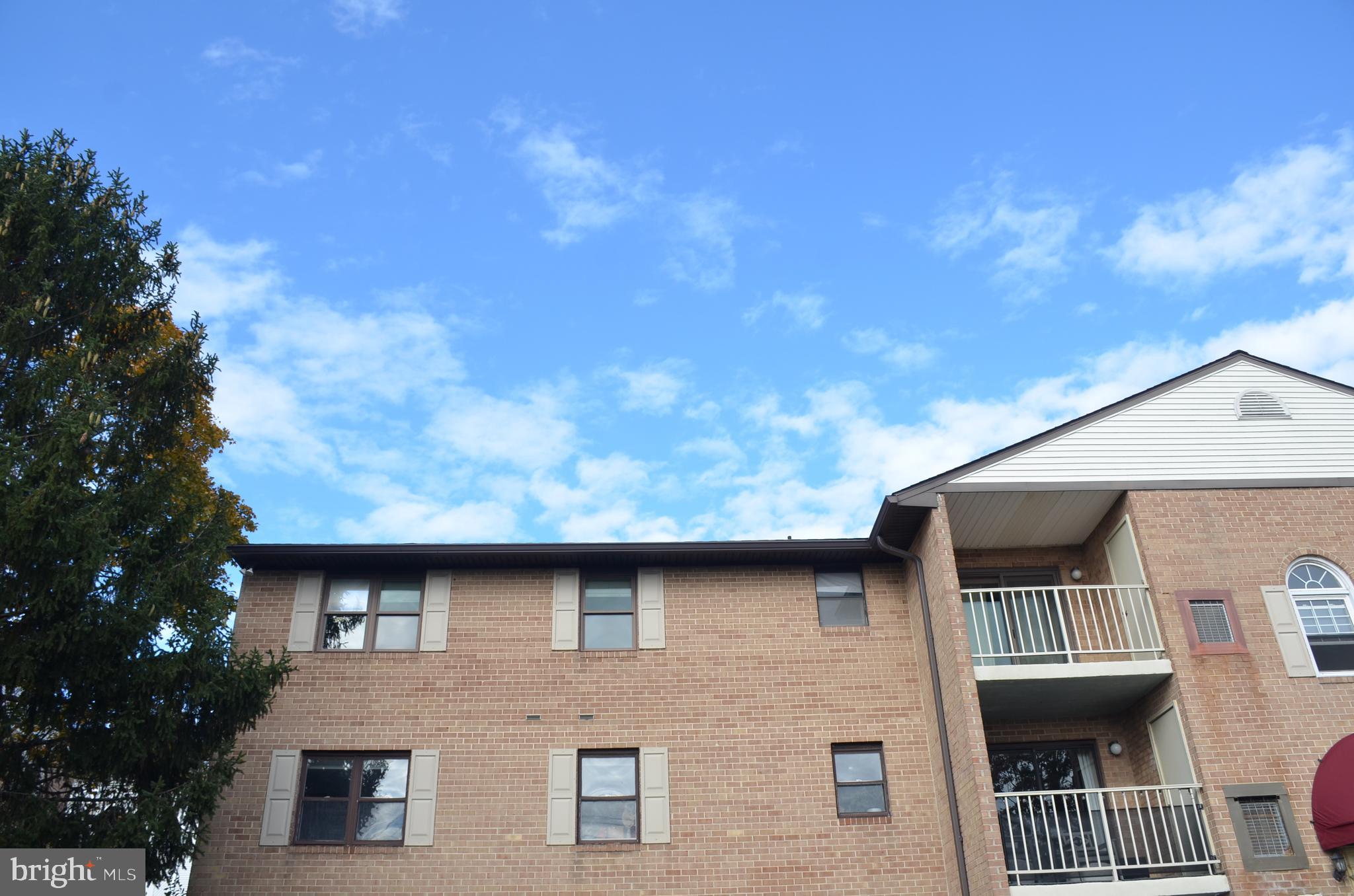 731 GOVERNOR HOUSE CIRCLE 74