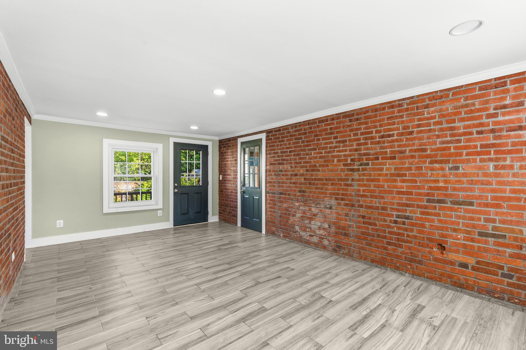 2200 BEECHWOOD ROAD