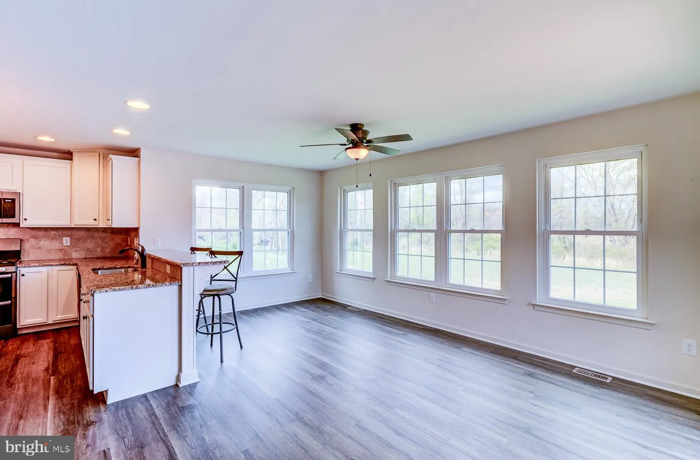 Oxford, Pennsylvania 19363, United States, 3 Bedrooms Bedrooms, ,2 BathroomsBathrooms,Residential,Pending,106357