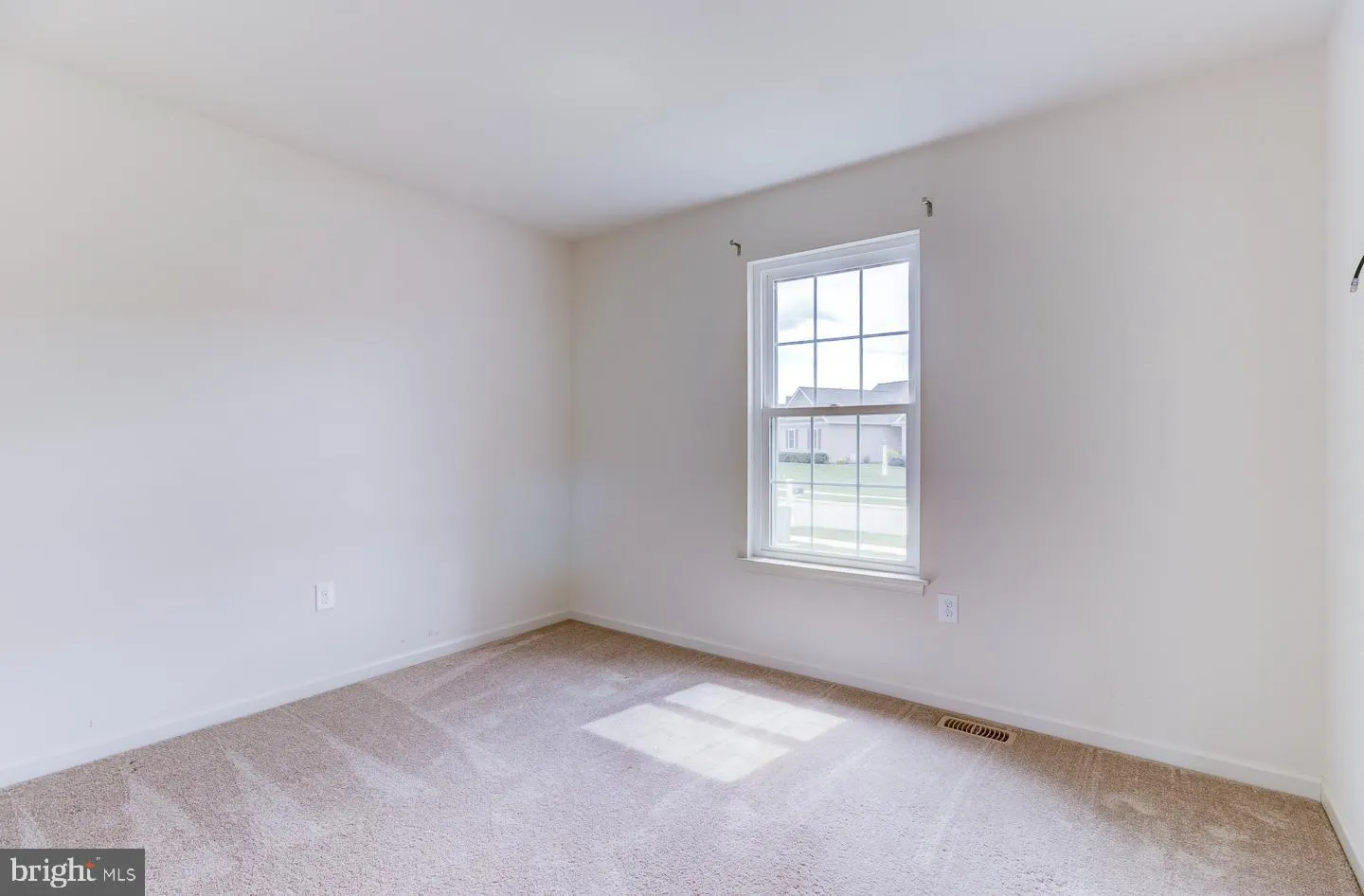 Oxford, Pennsylvania 19363, United States, 3 Bedrooms Bedrooms, ,2 BathroomsBathrooms,Residential,Pending,106357