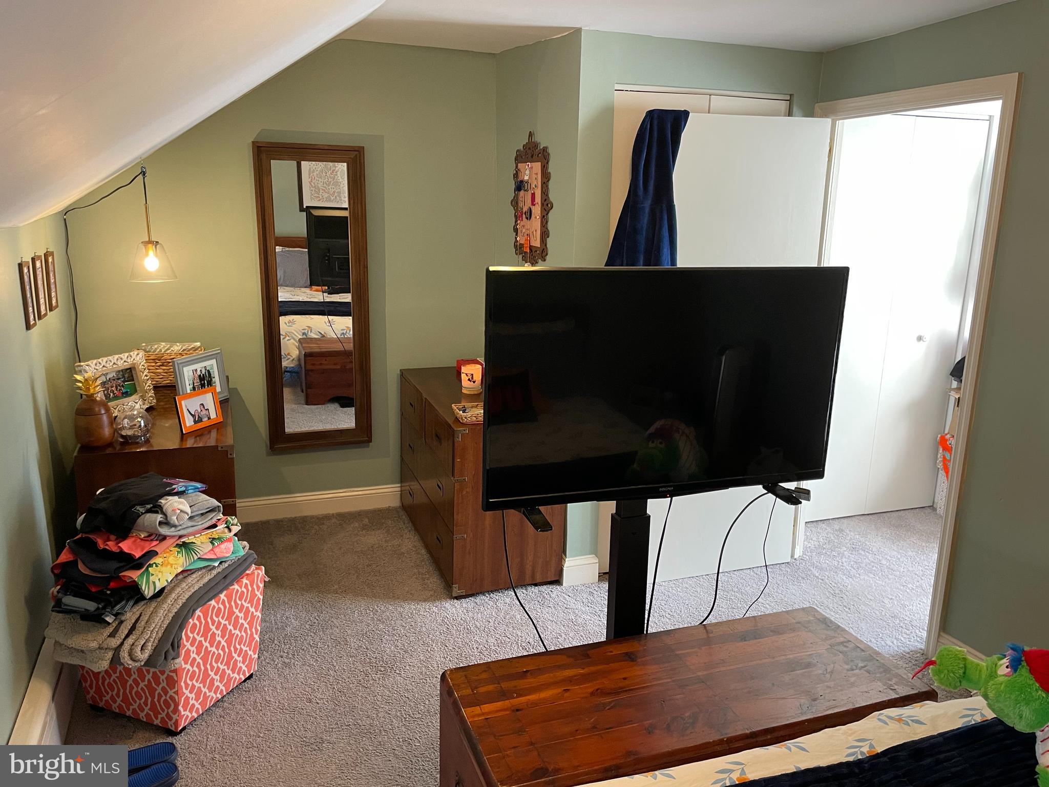 MANAYUNK - Residential Lease