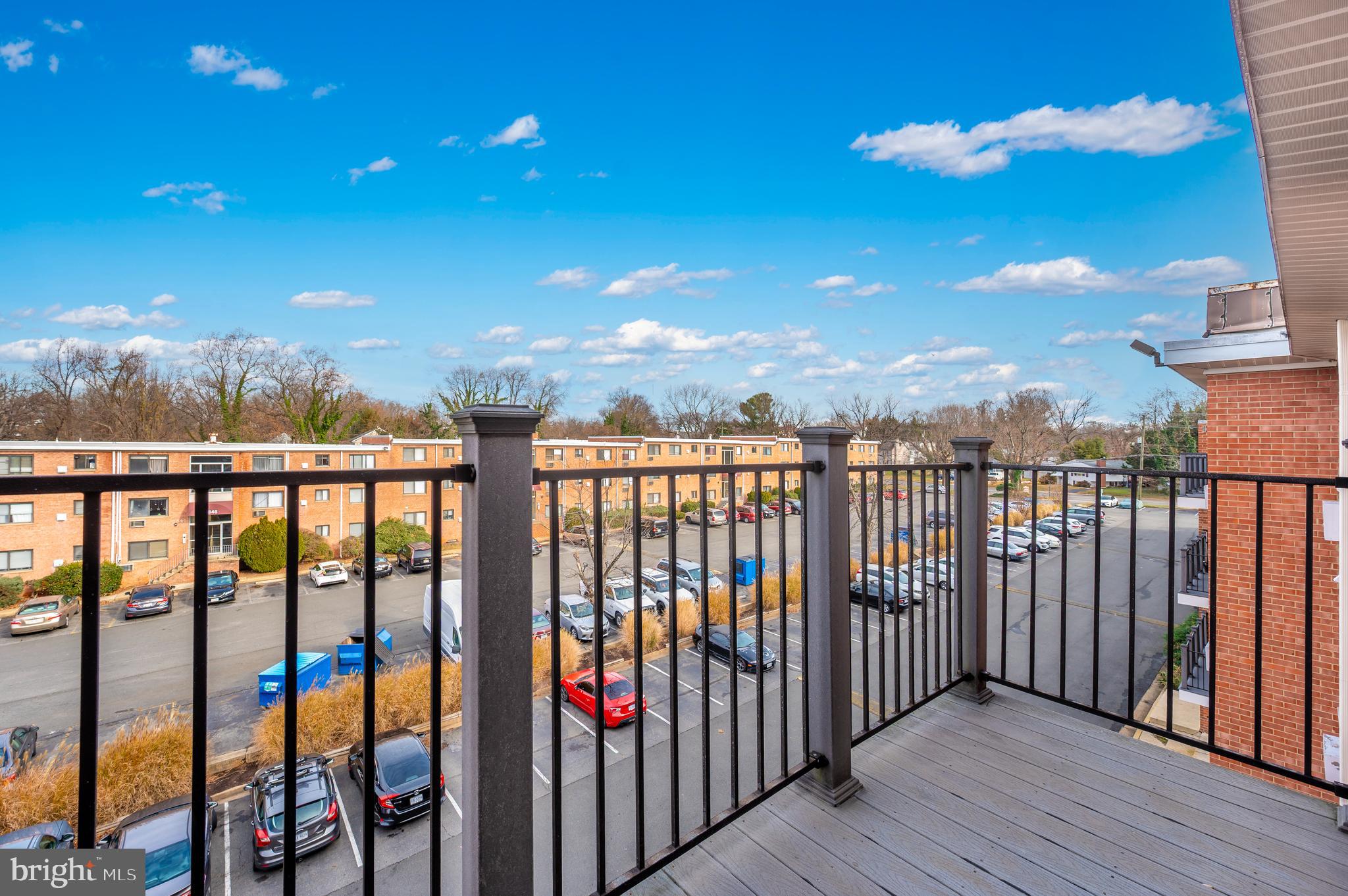 JAMES LEE CONDO - Residential