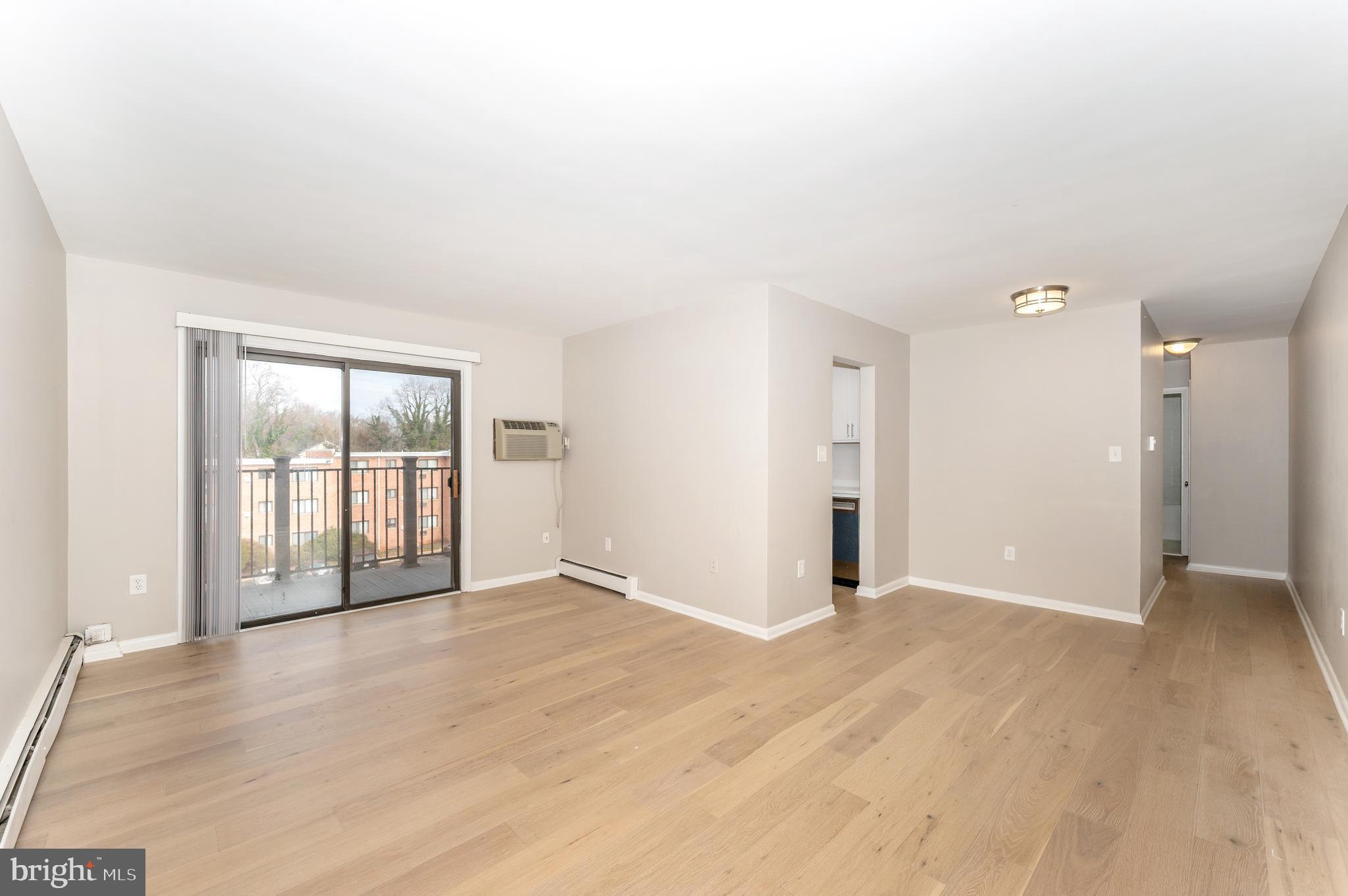 JAMES LEE CONDO - Residential