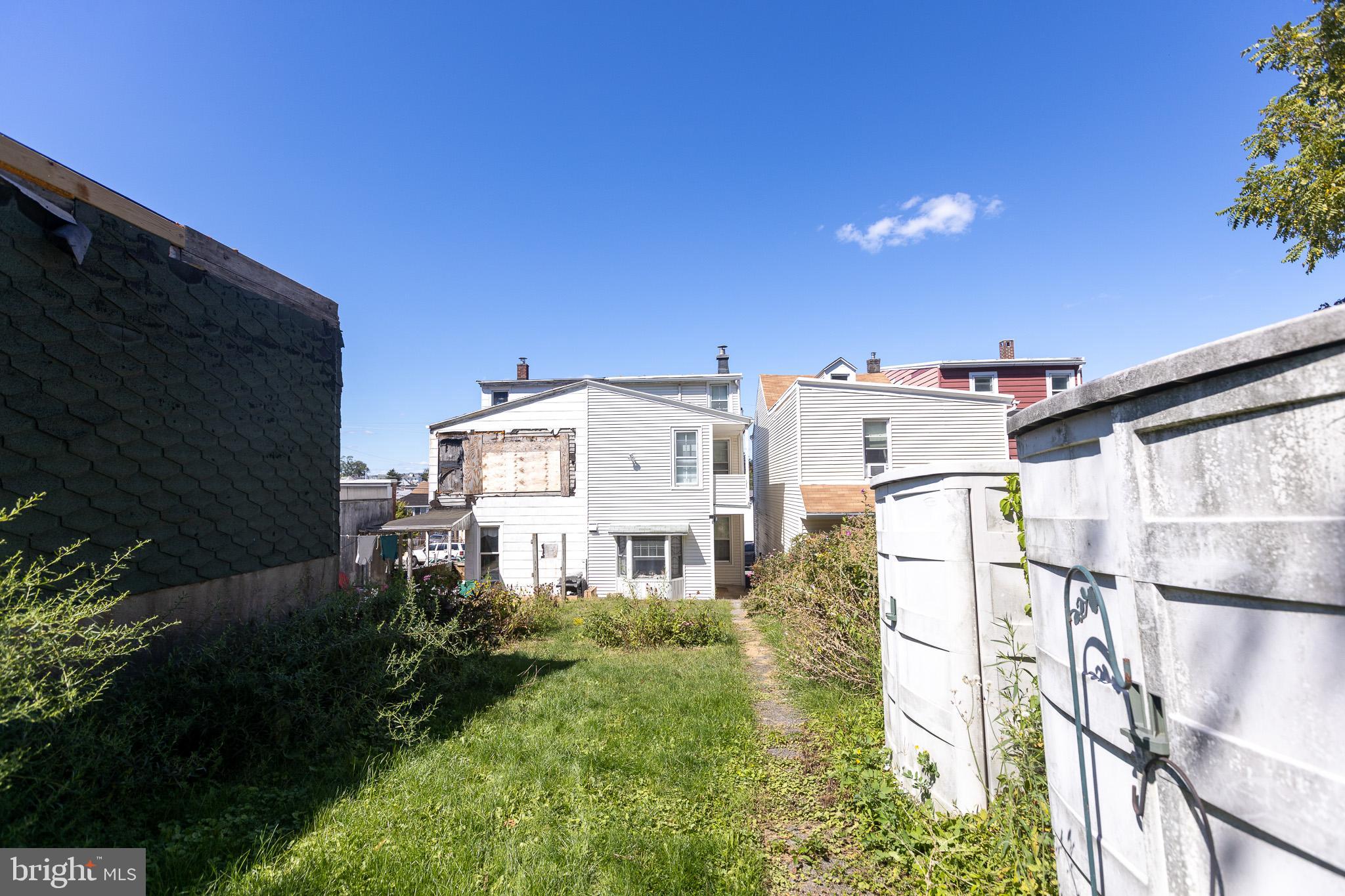 YORKVILLE - Residential