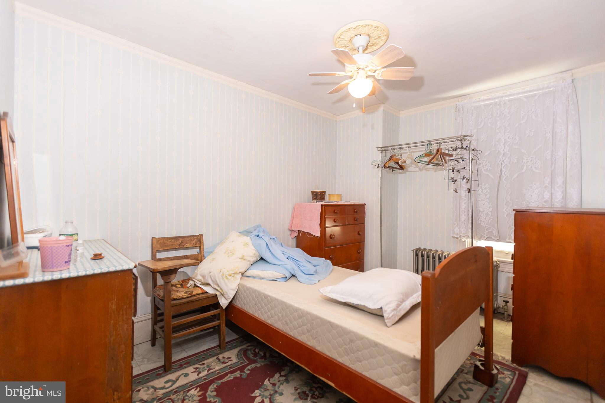 YORKVILLE - Residential