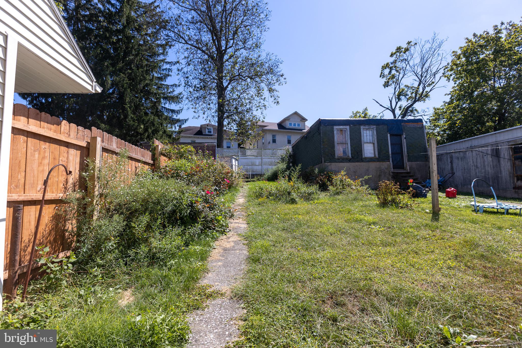 YORKVILLE - Residential