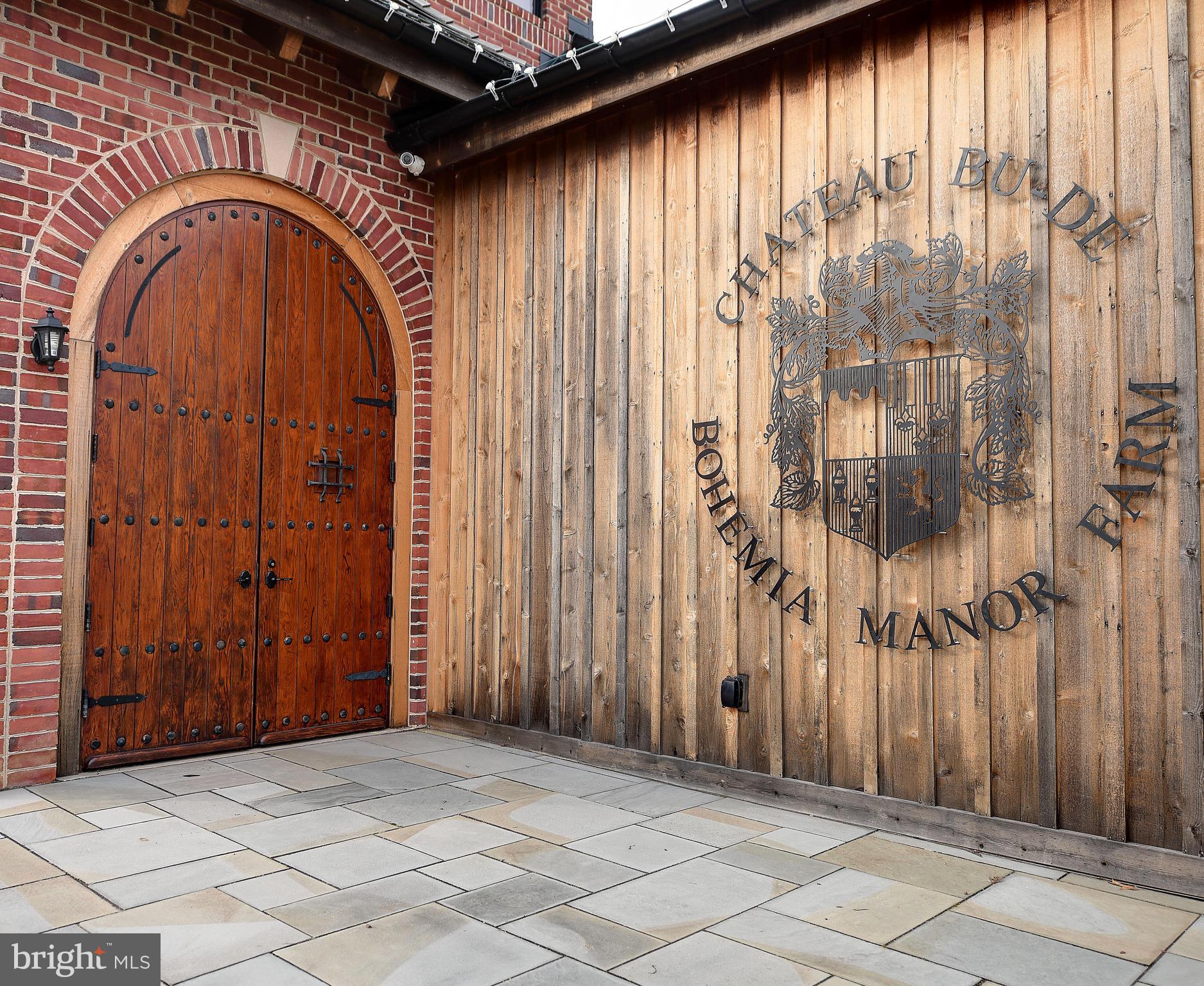 BOHEMIA MANOR - Residential