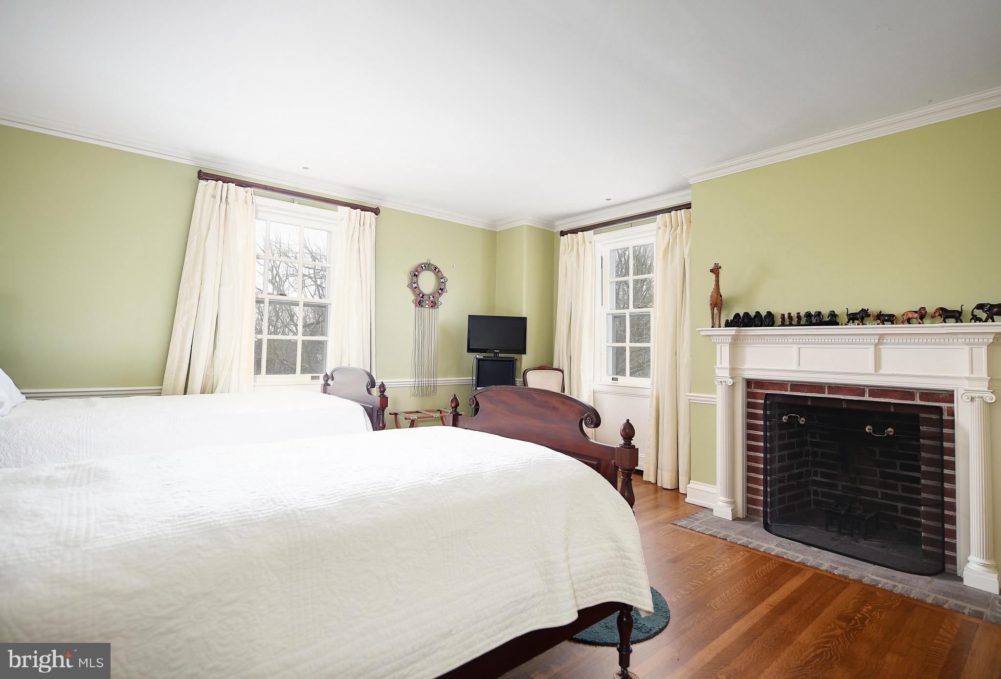 BOHEMIA MANOR - Residential