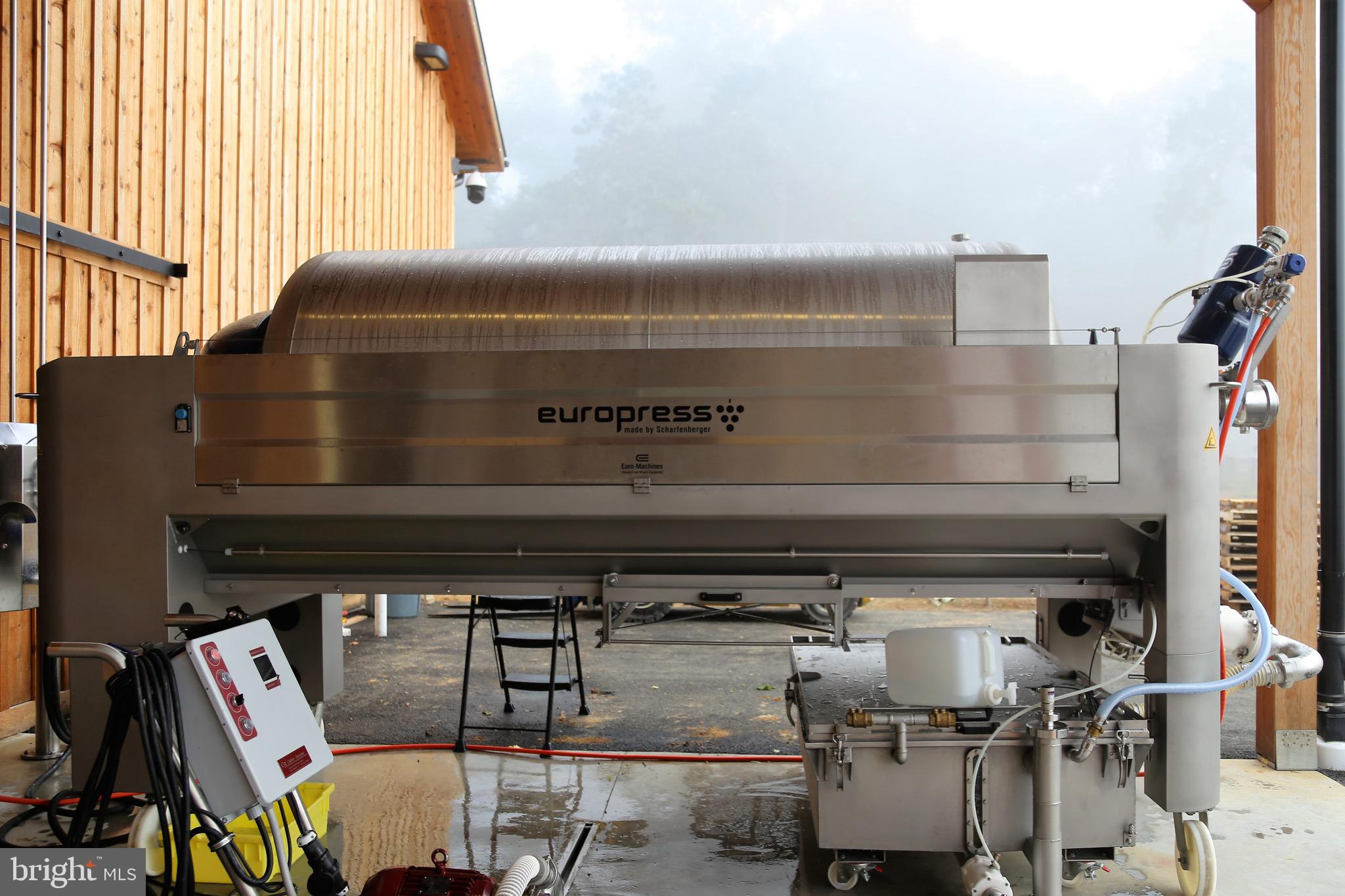 BOHEMIA MANOR - Residential