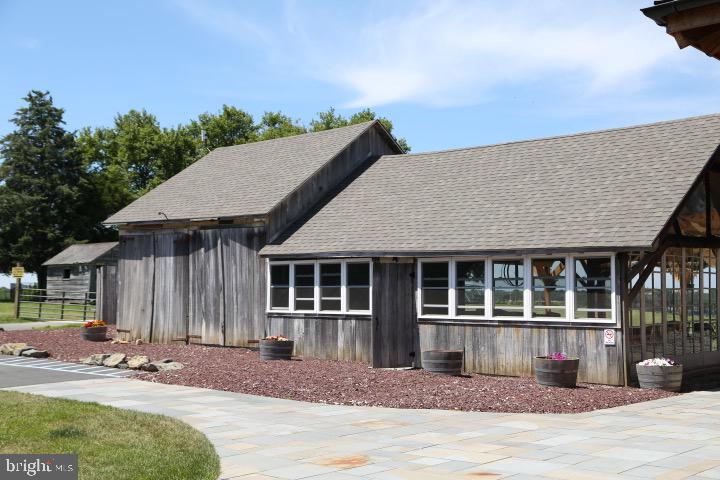 BOHEMIA MANOR - Residential