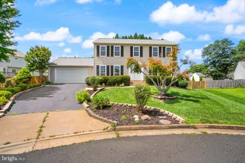 Photo of 1454 Parkvale Court, HERNDON, VA 20170 (MLS # VAFX2306034)