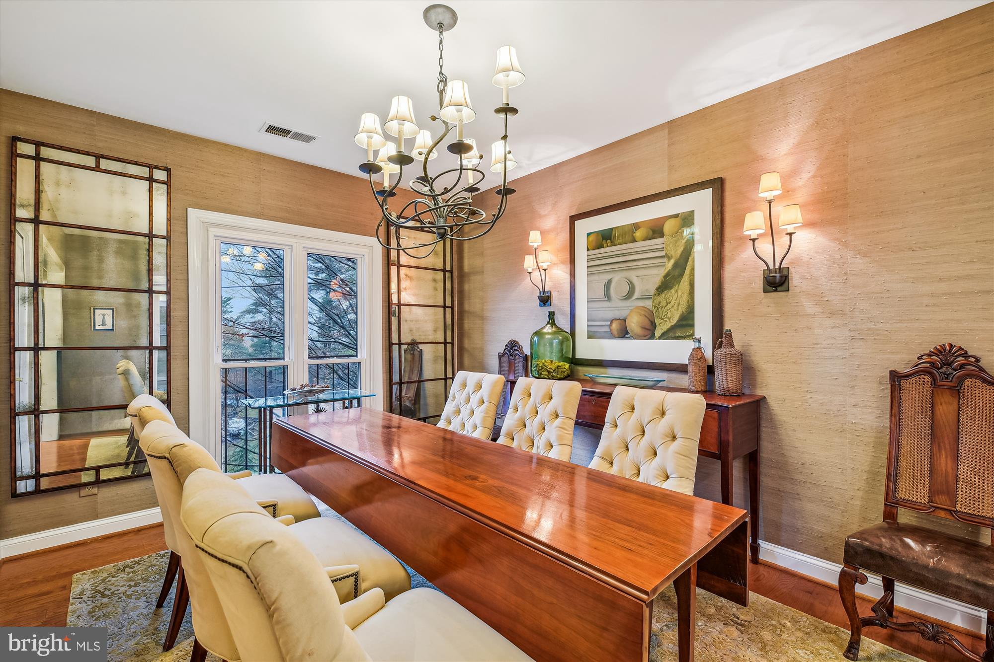 DEVON HILL - Residential