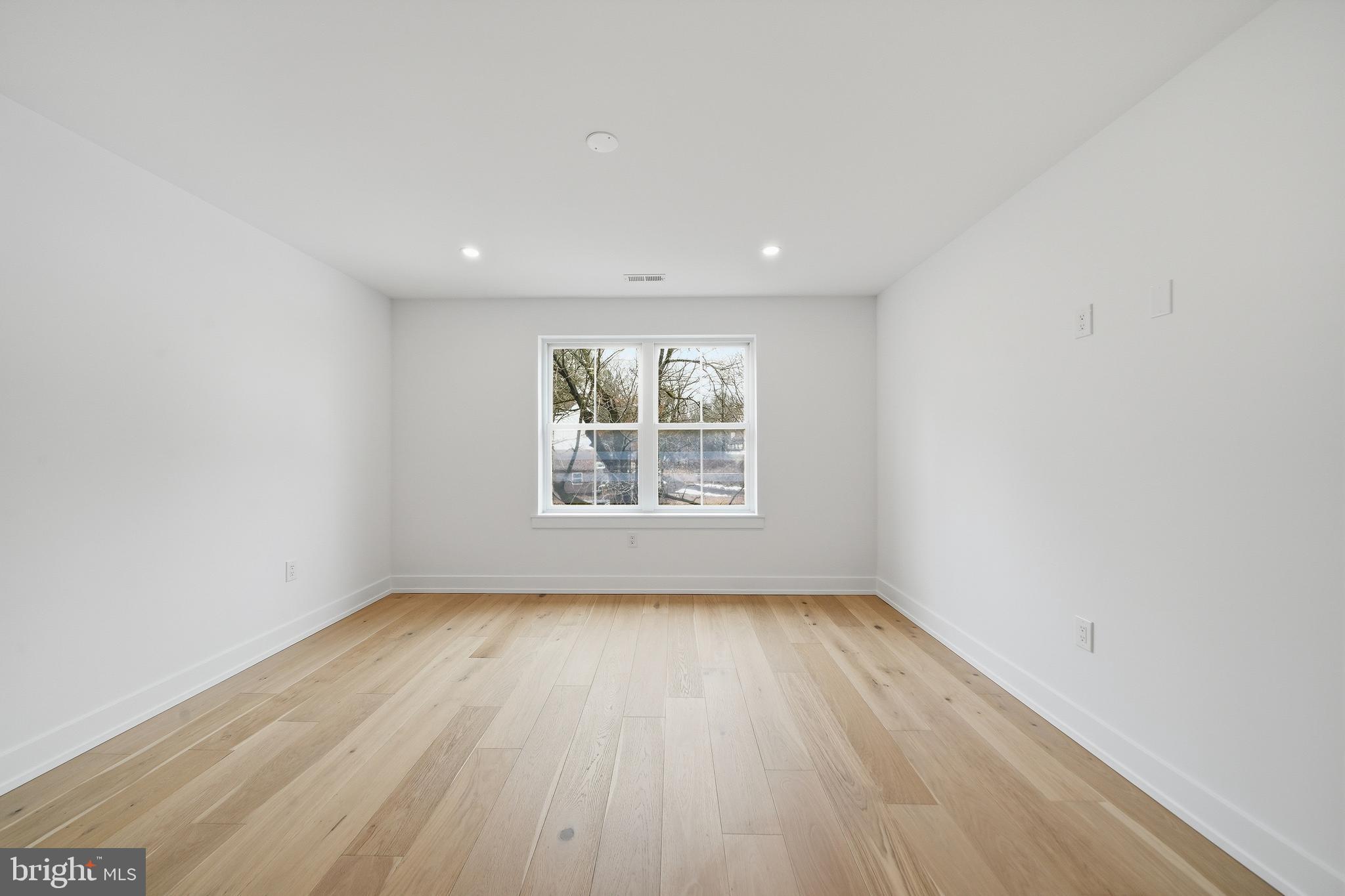 CHURCHVILLE MANOR - Residential