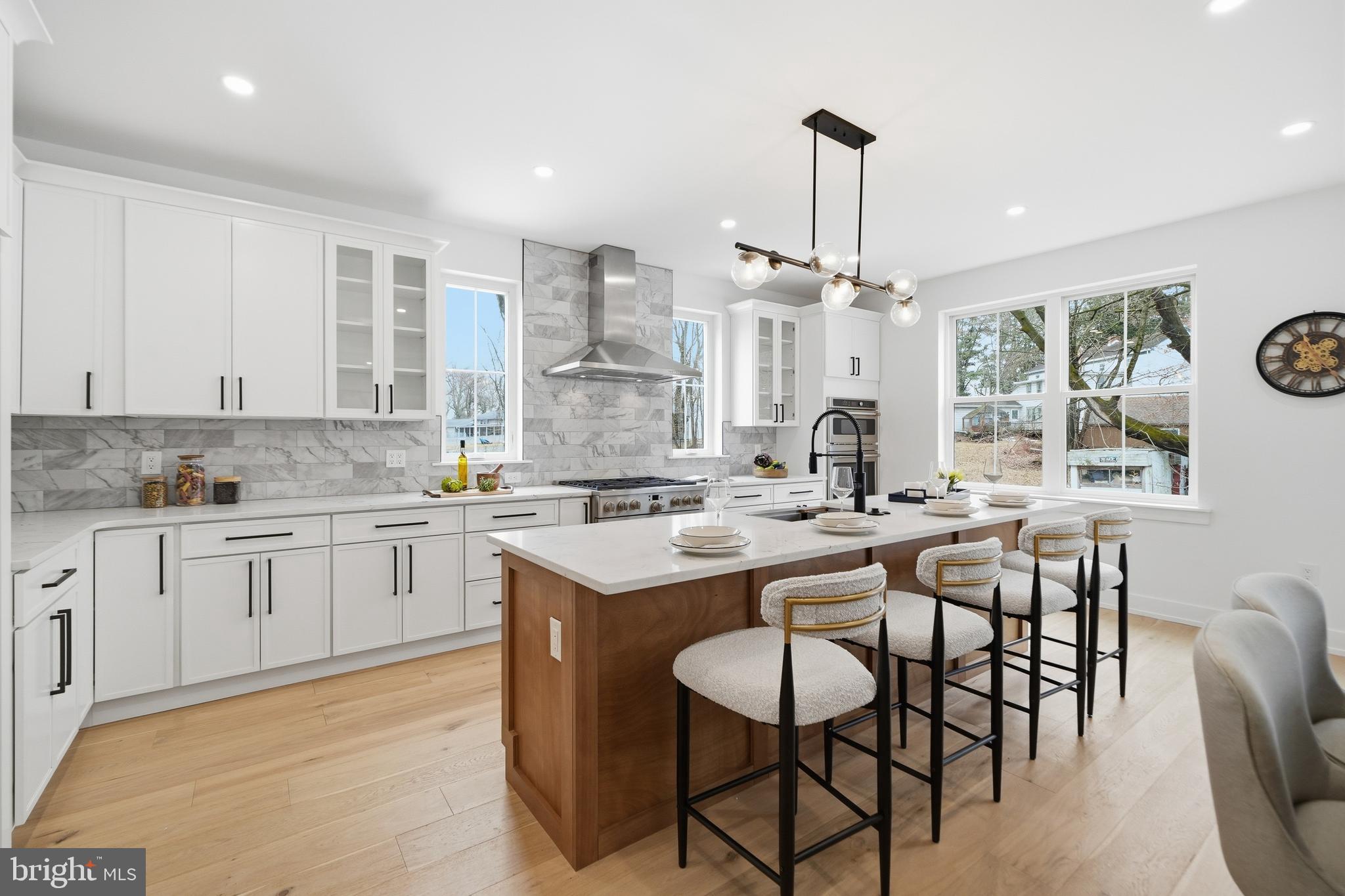 CHURCHVILLE MANOR - Residential