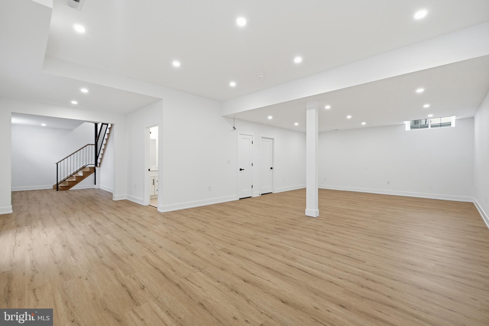 CHURCHVILLE MANOR - Residential