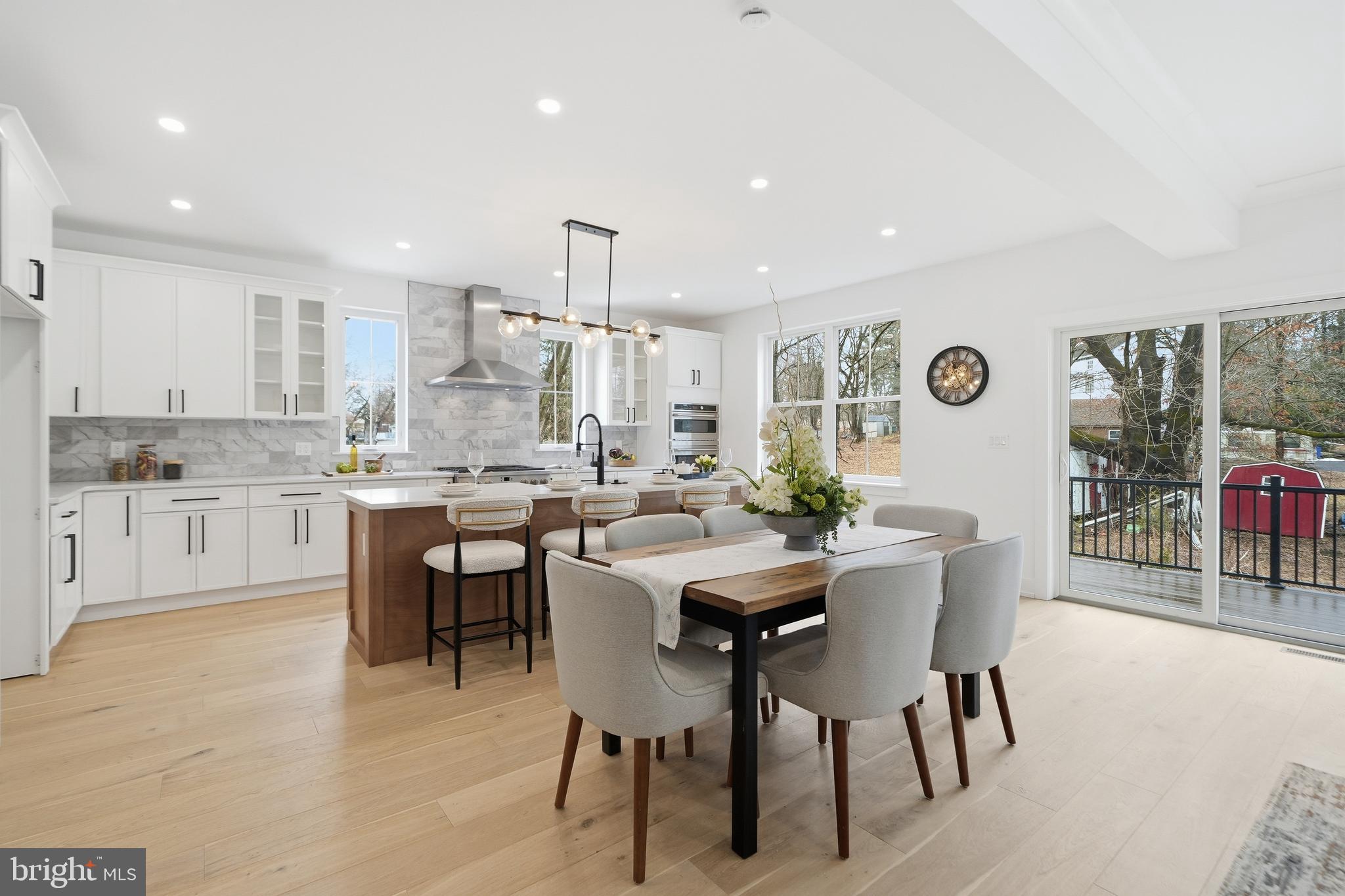 CHURCHVILLE MANOR - Residential