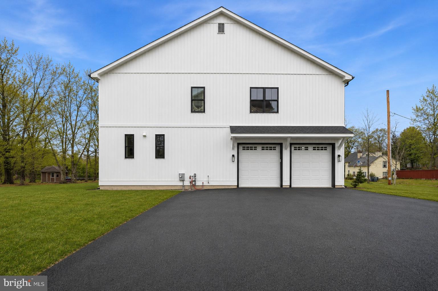 CHURCHVILLE MANOR - Residential
