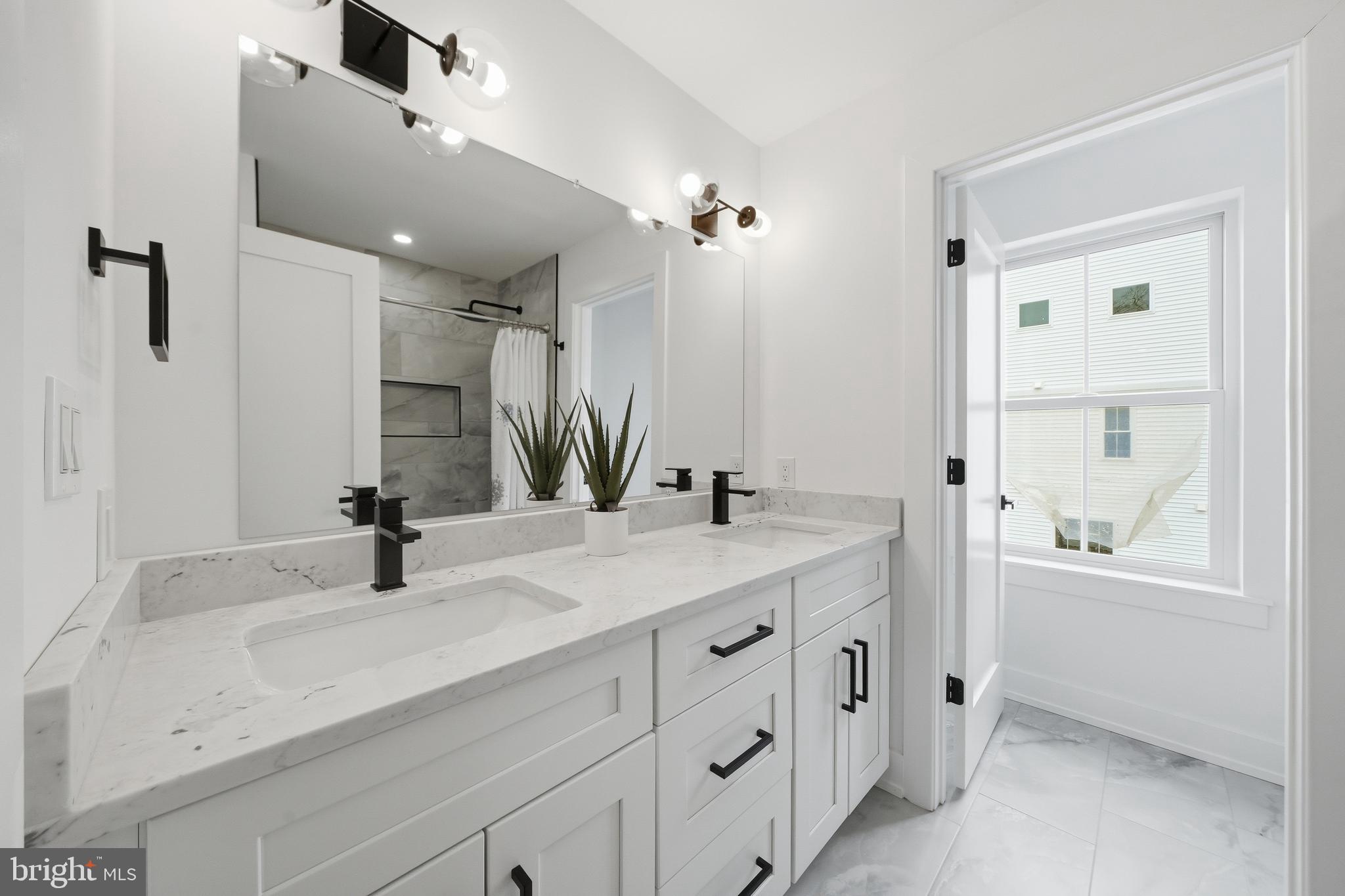 CHURCHVILLE MANOR - Residential