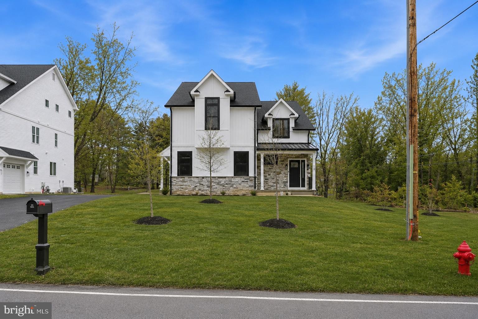 CHURCHVILLE MANOR - Residential