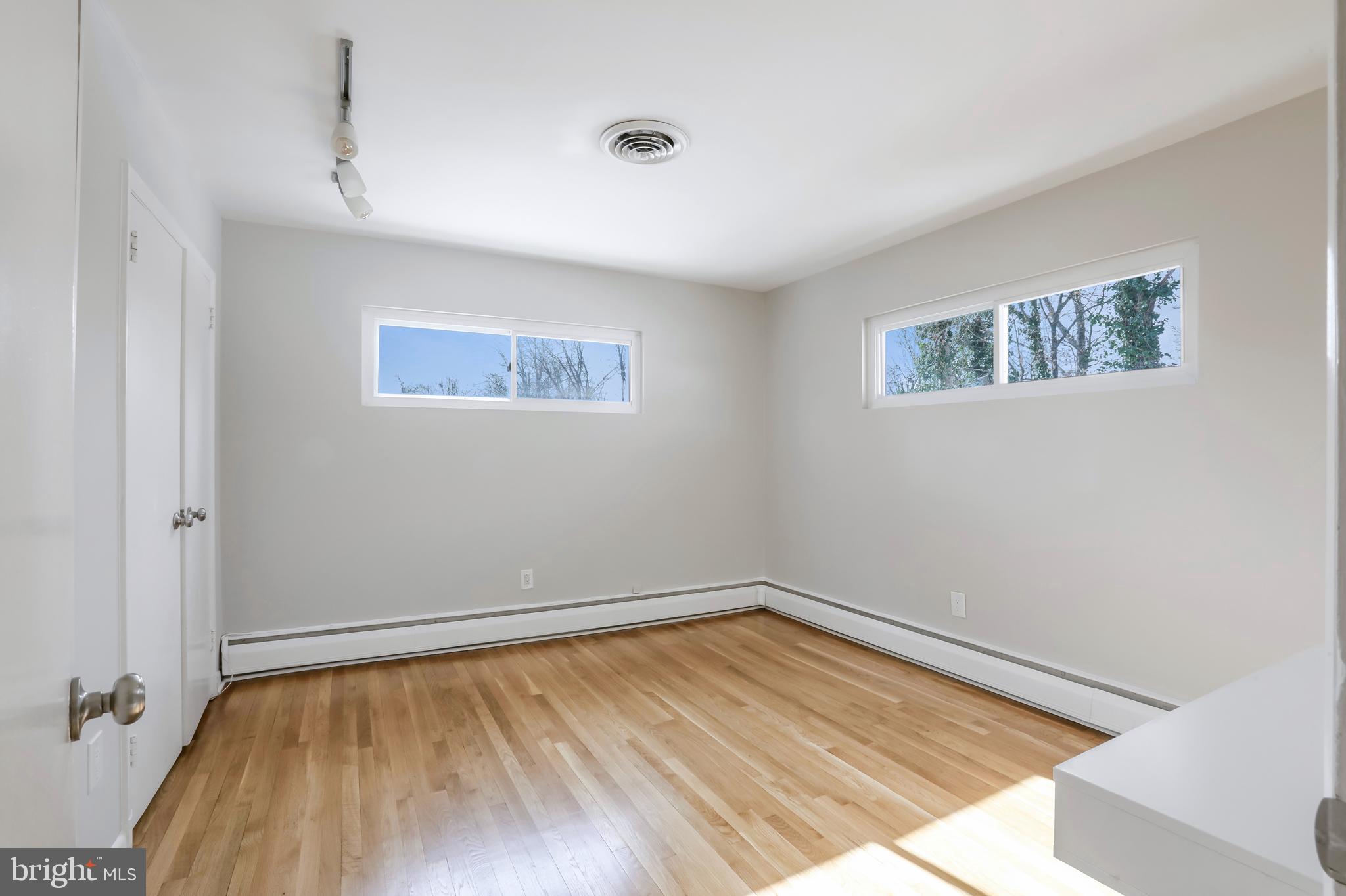 HICKORY HALL ESTATES - Residential