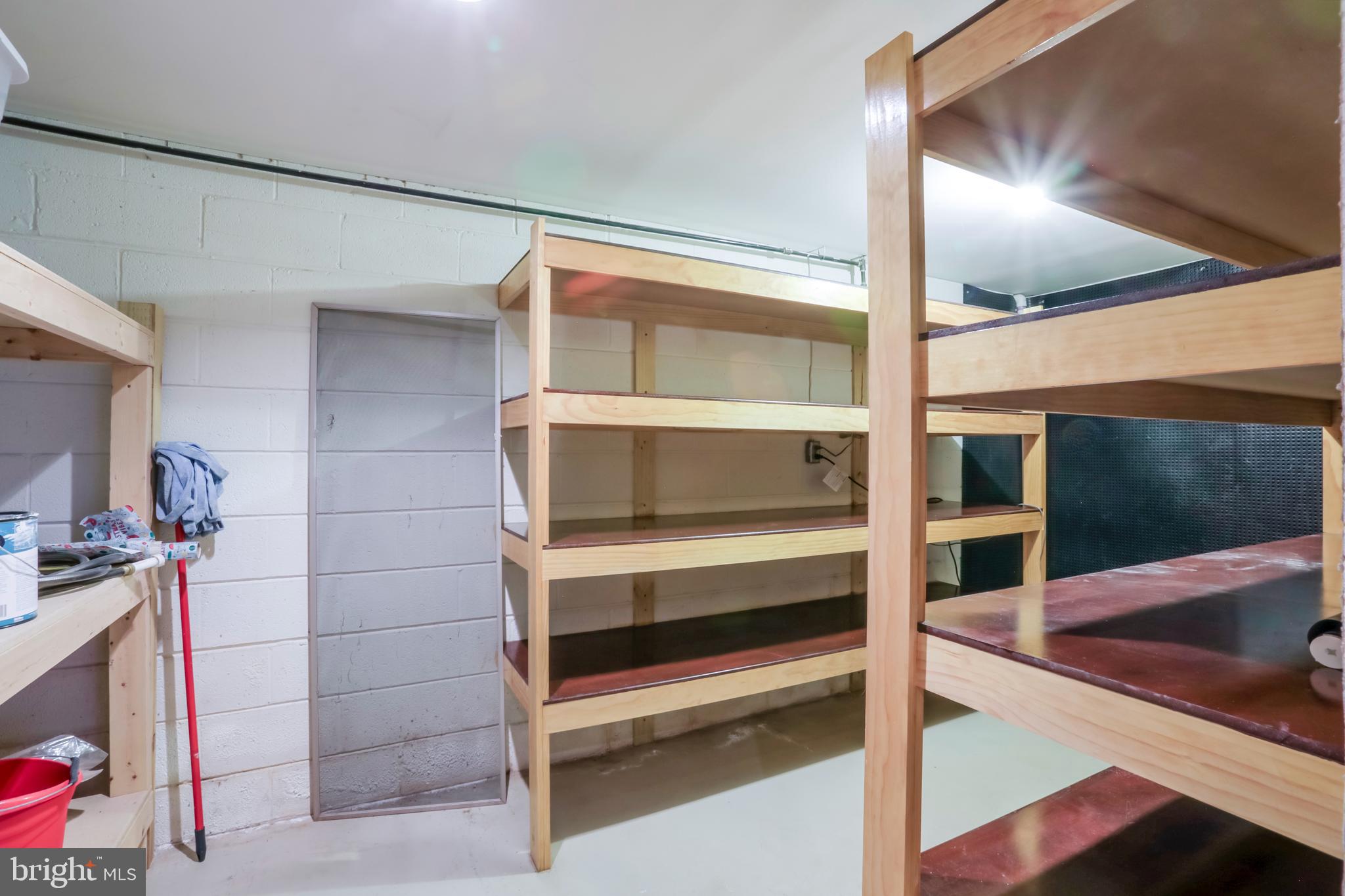 HICKORY HALL ESTATES - Residential