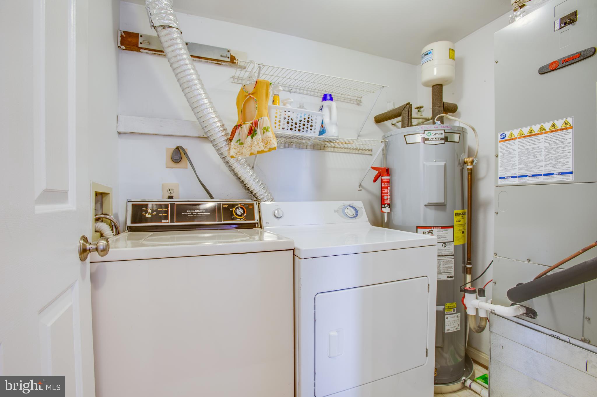 ROLLING OAKS - Residential