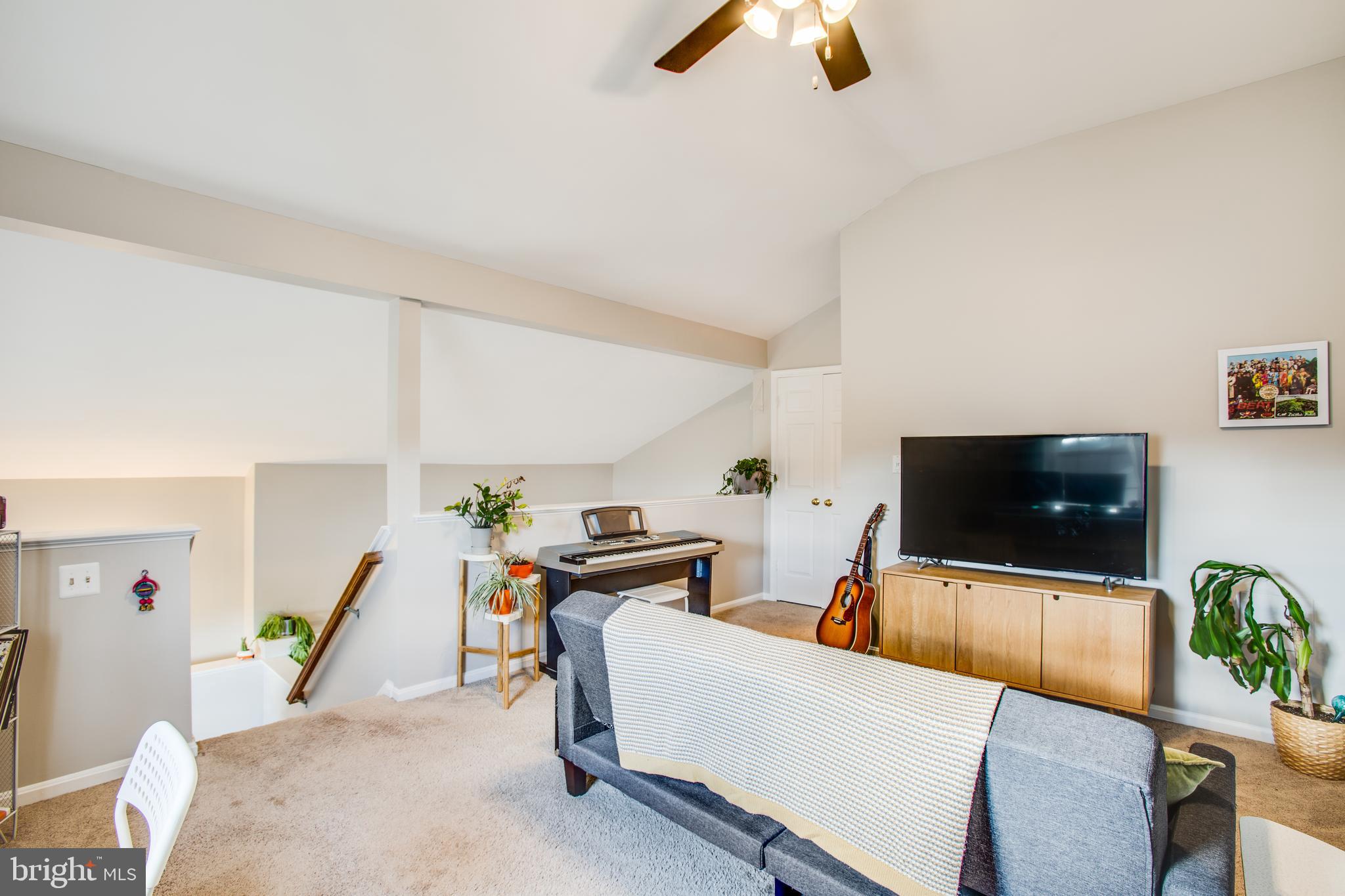 ROLLING OAKS - Residential